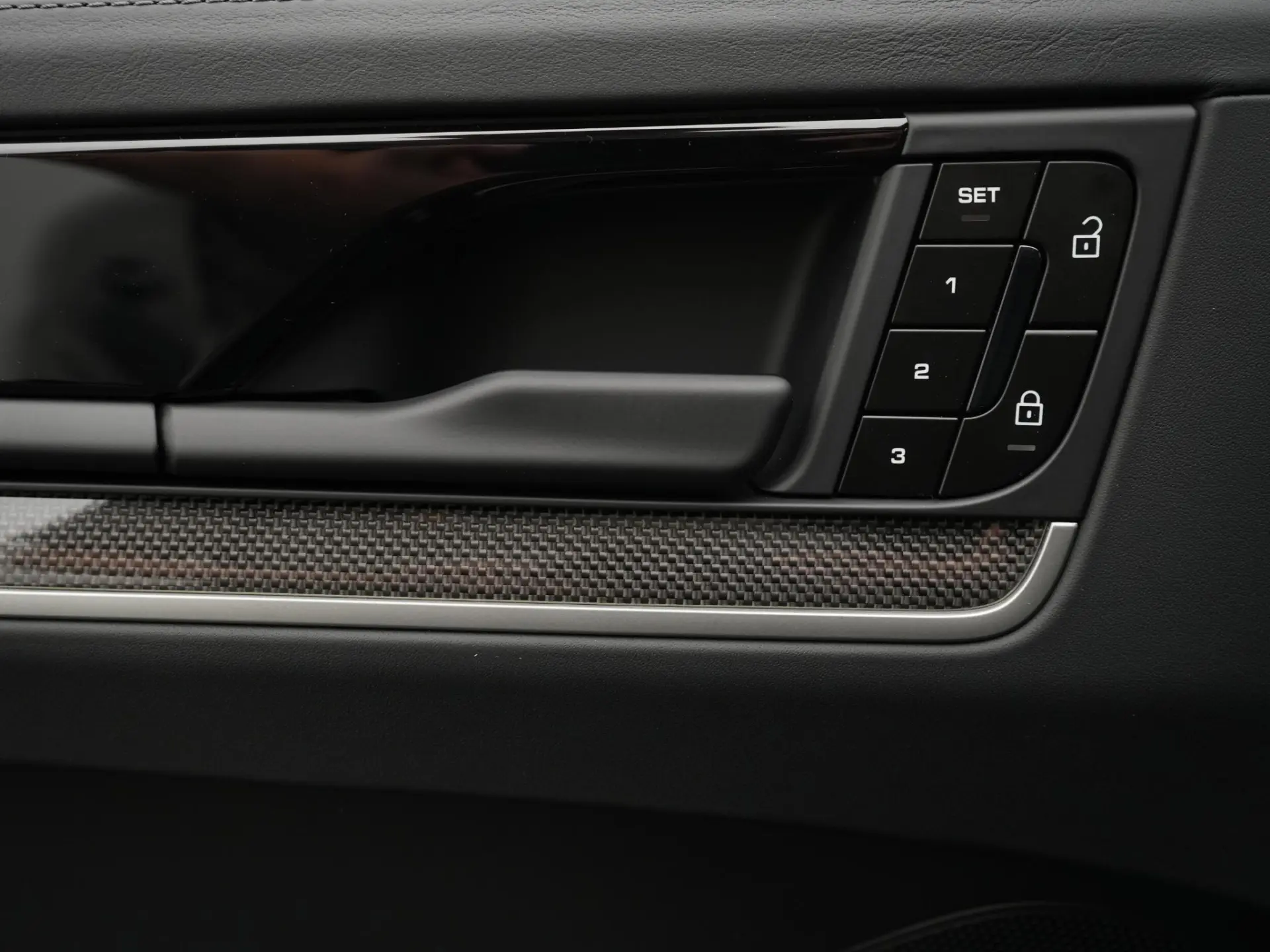 Cayenne E-Hybrid Black Edition Coupé