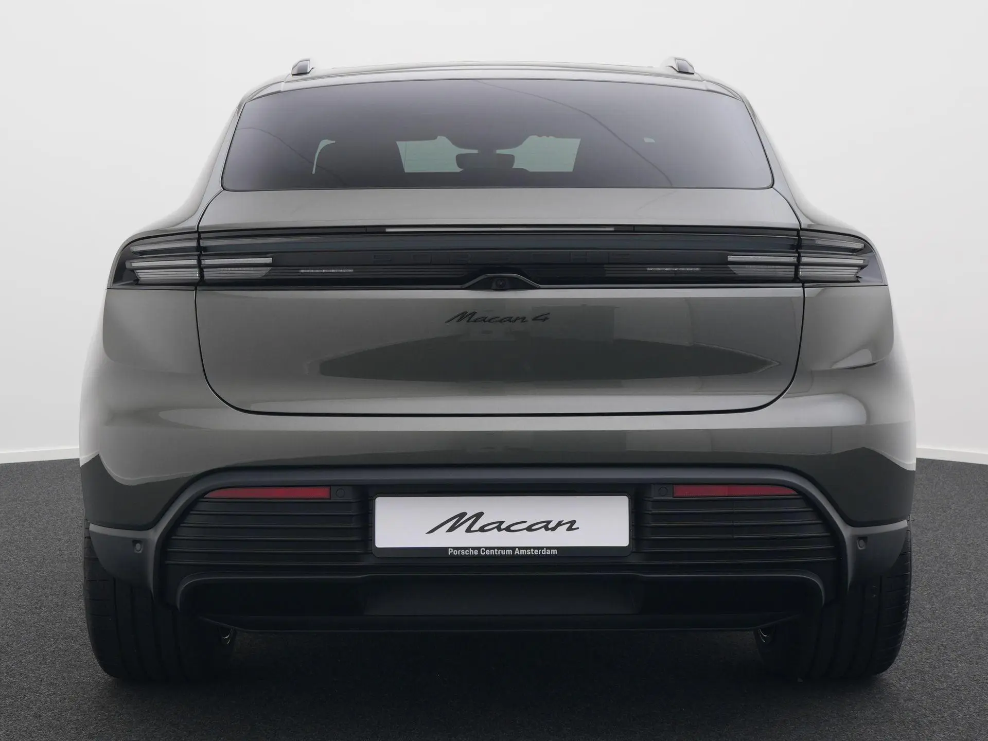 Macan 4