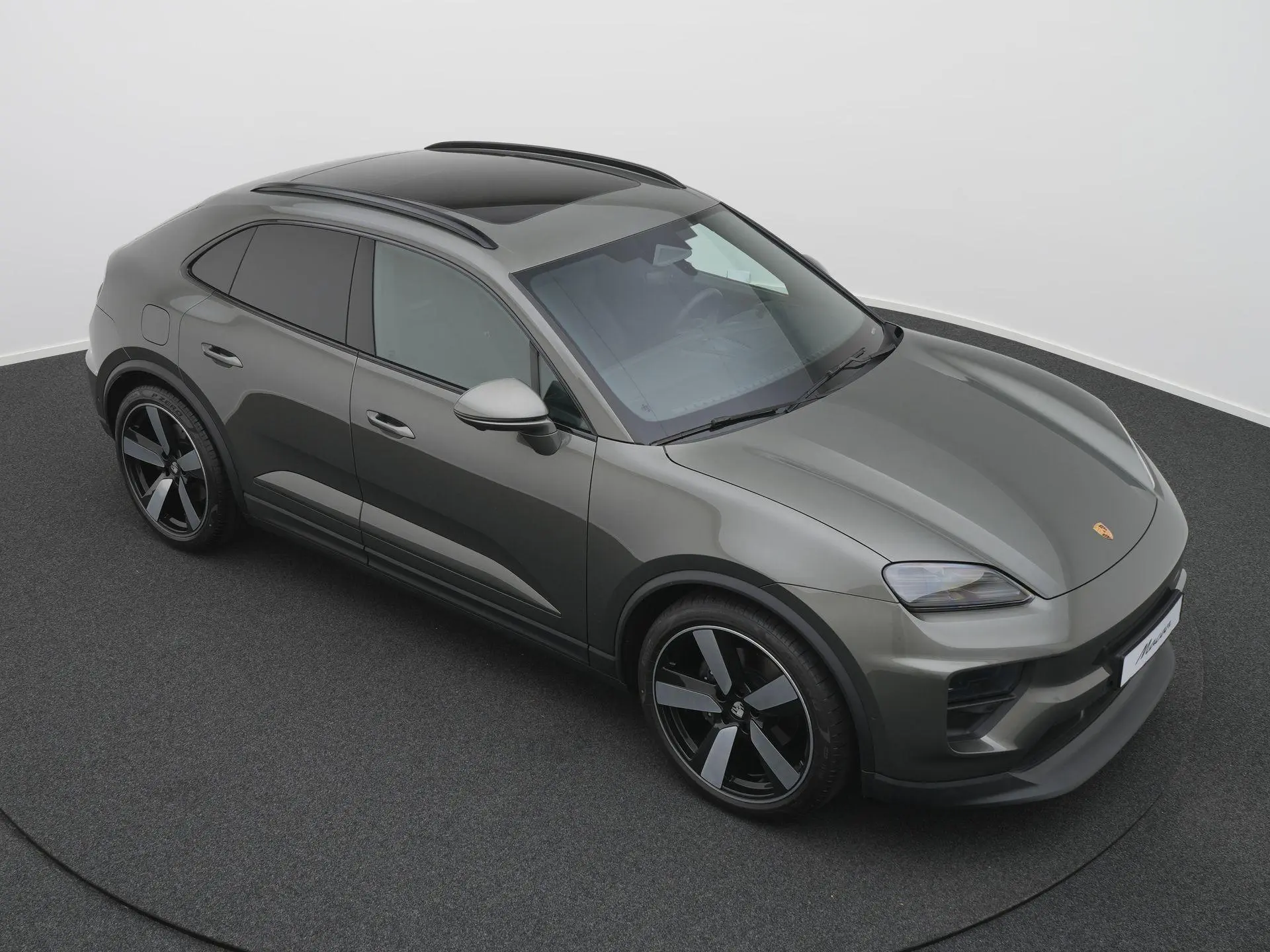 Macan 4