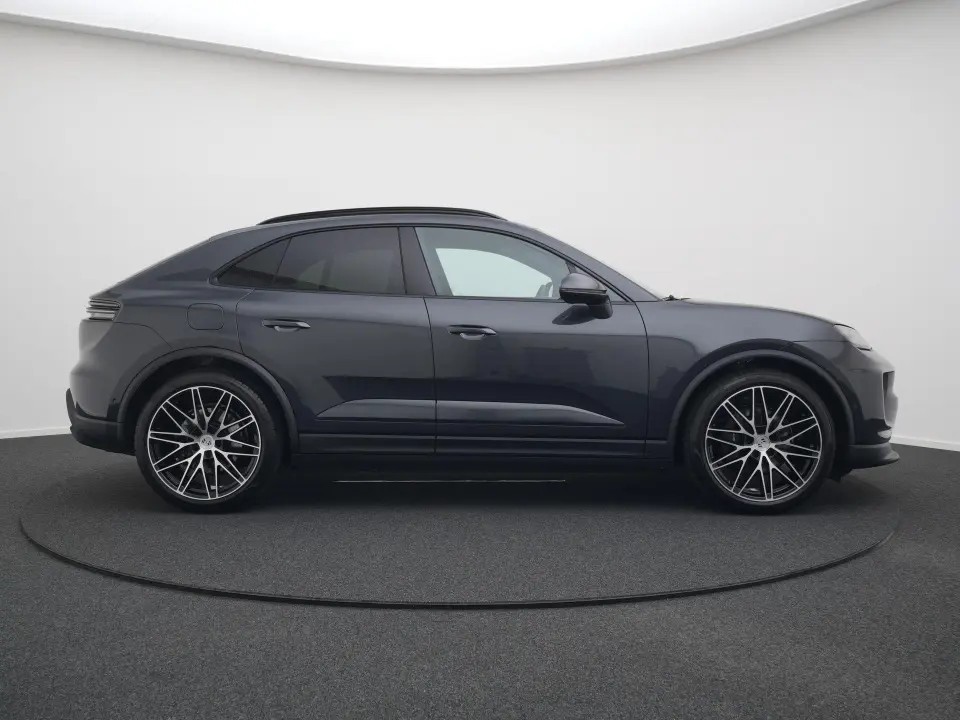 Macan 4
