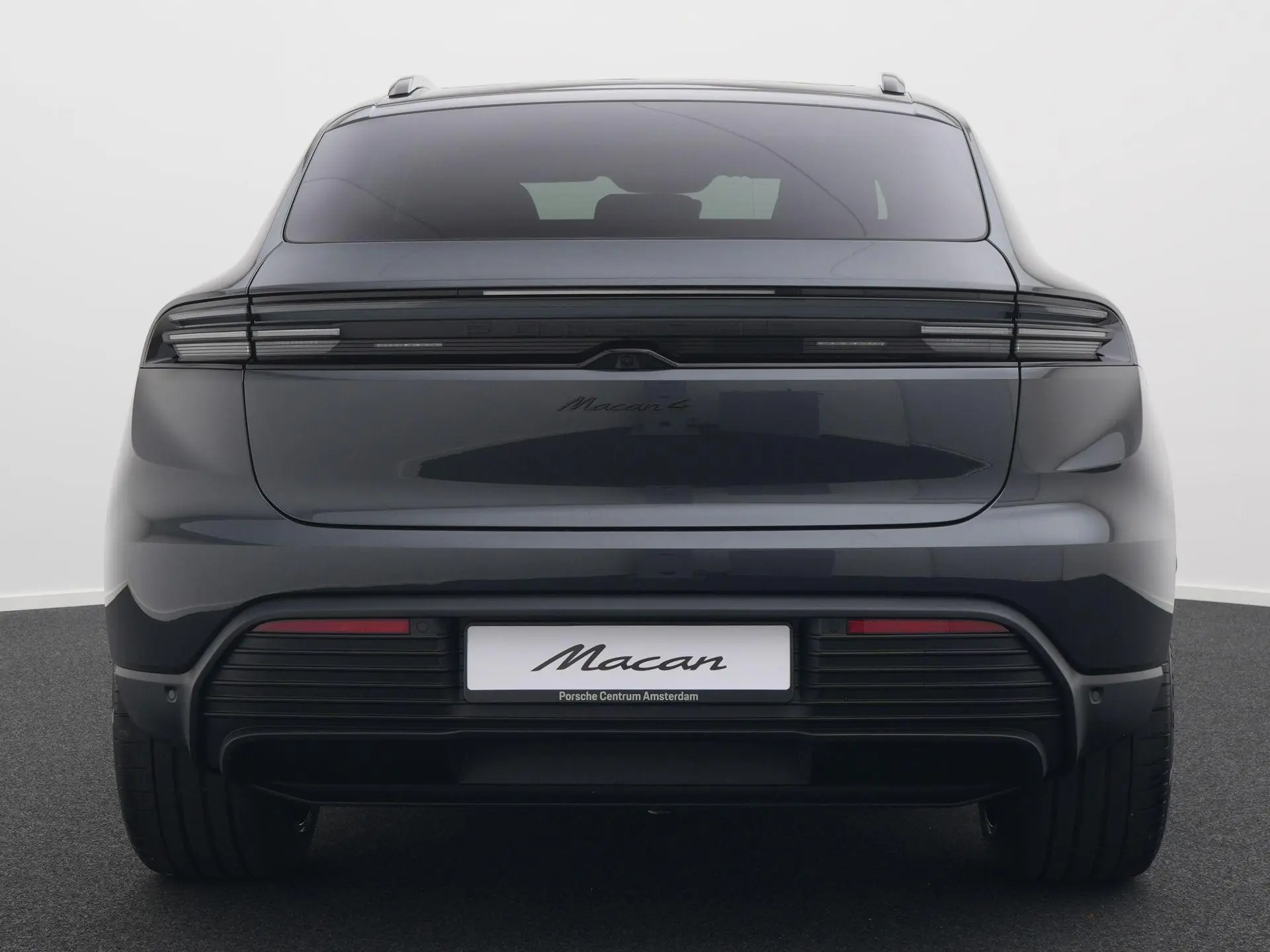 Macan 4