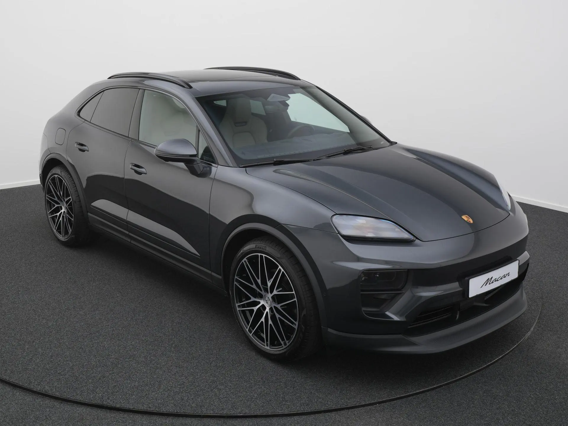 Macan 4