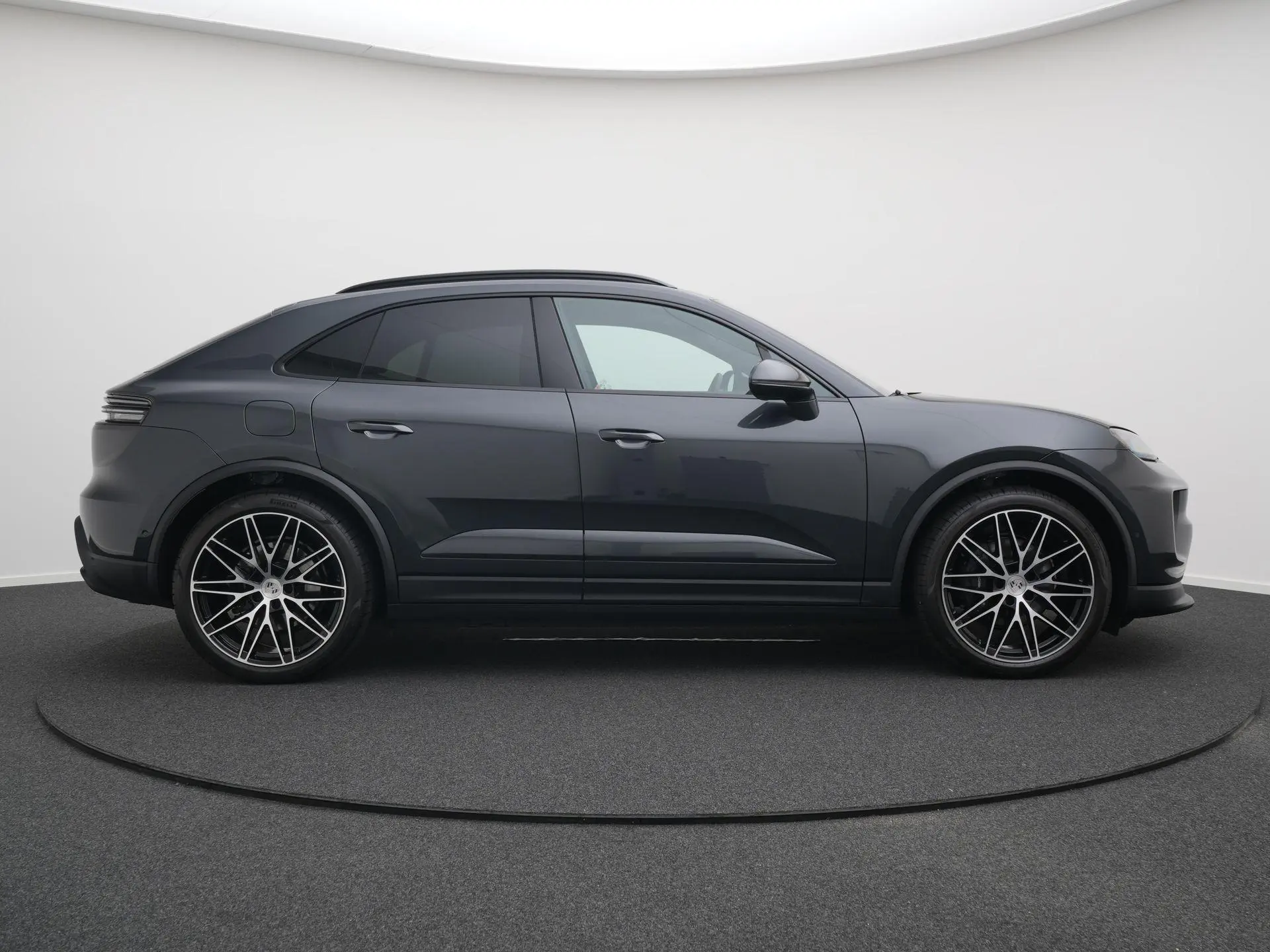 Macan 4
