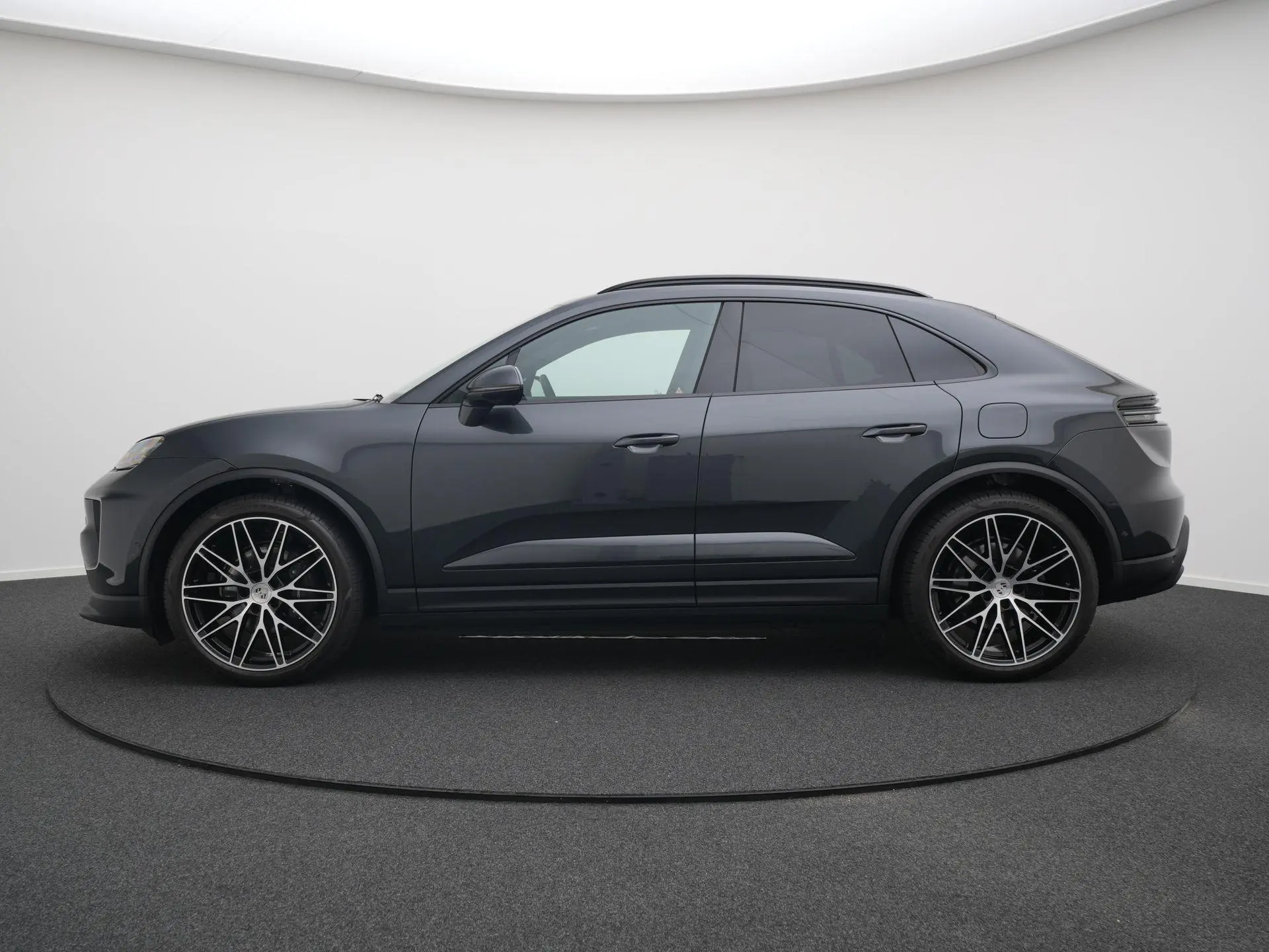 Macan 4