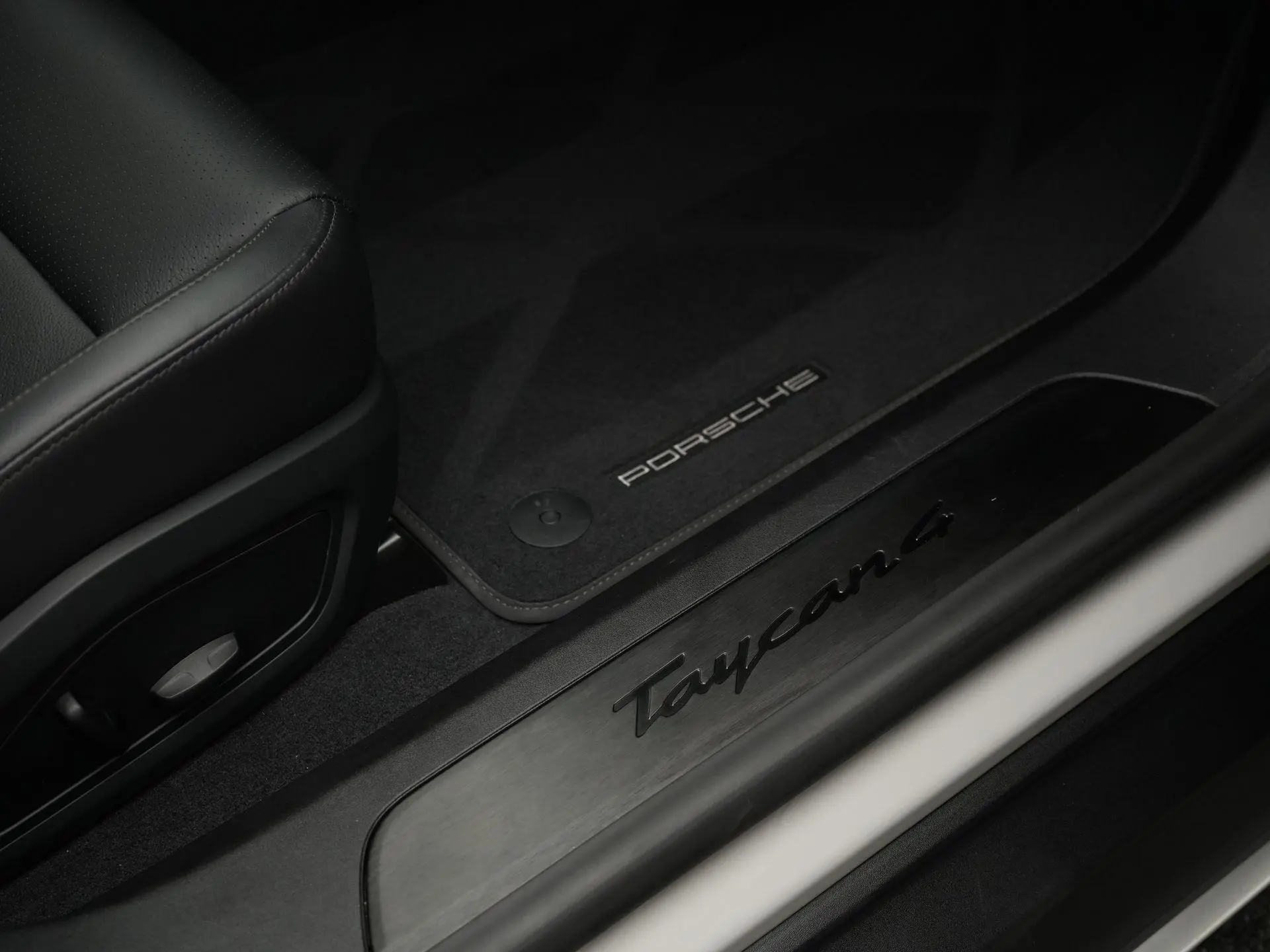 Taycan 4 Cross Turismo