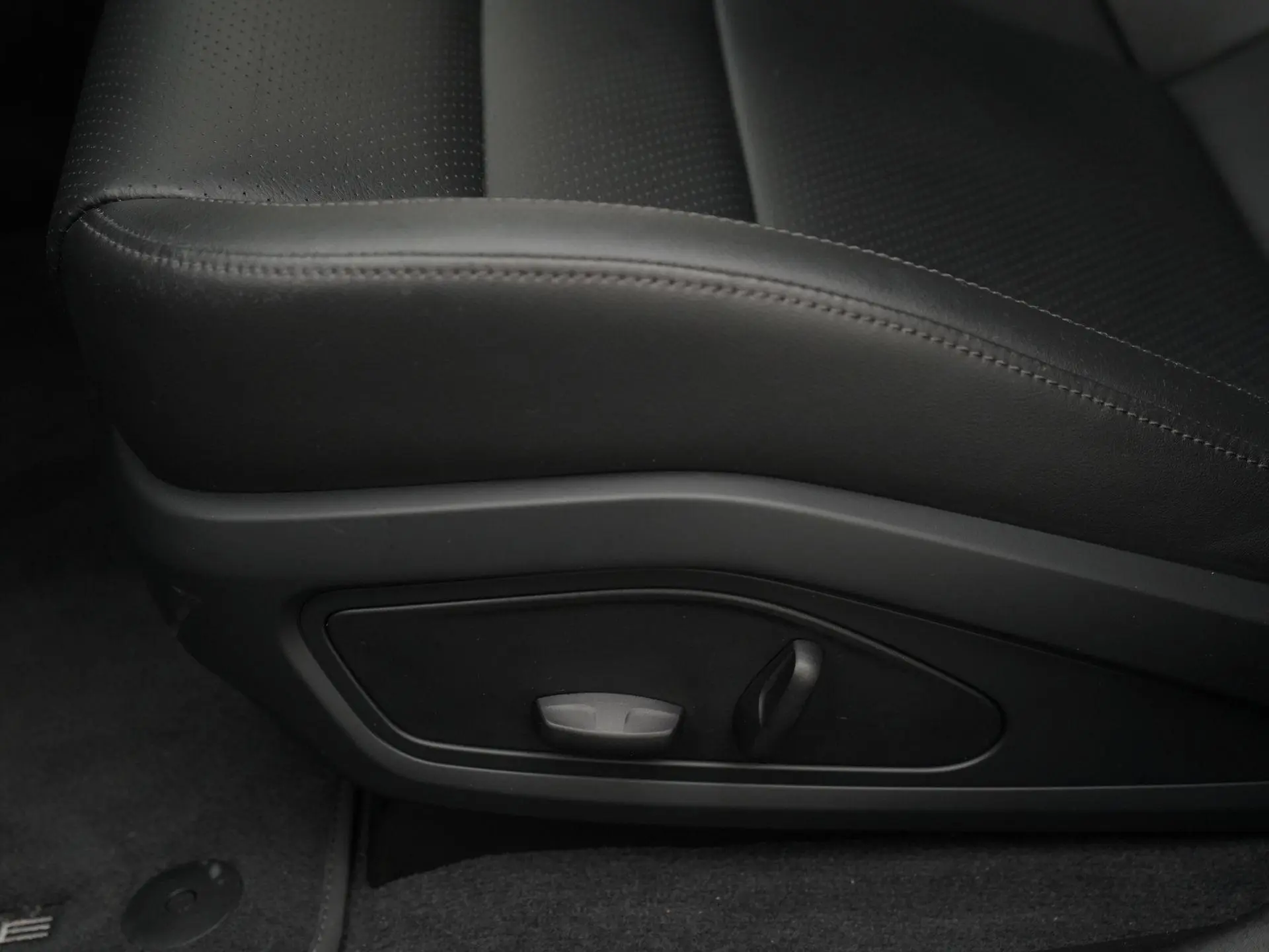 Taycan 4 Cross Turismo