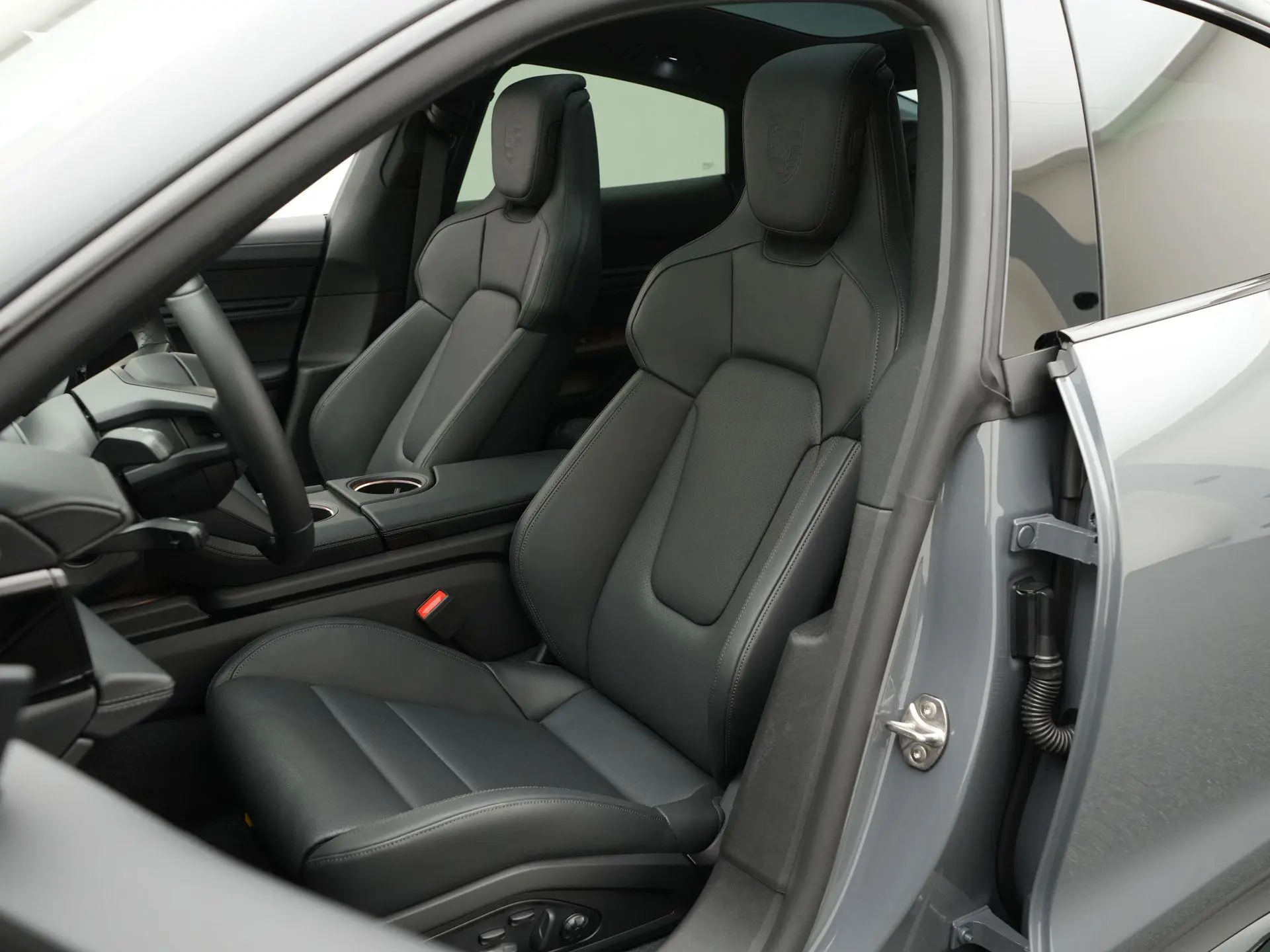 Taycan 4 Black Edition