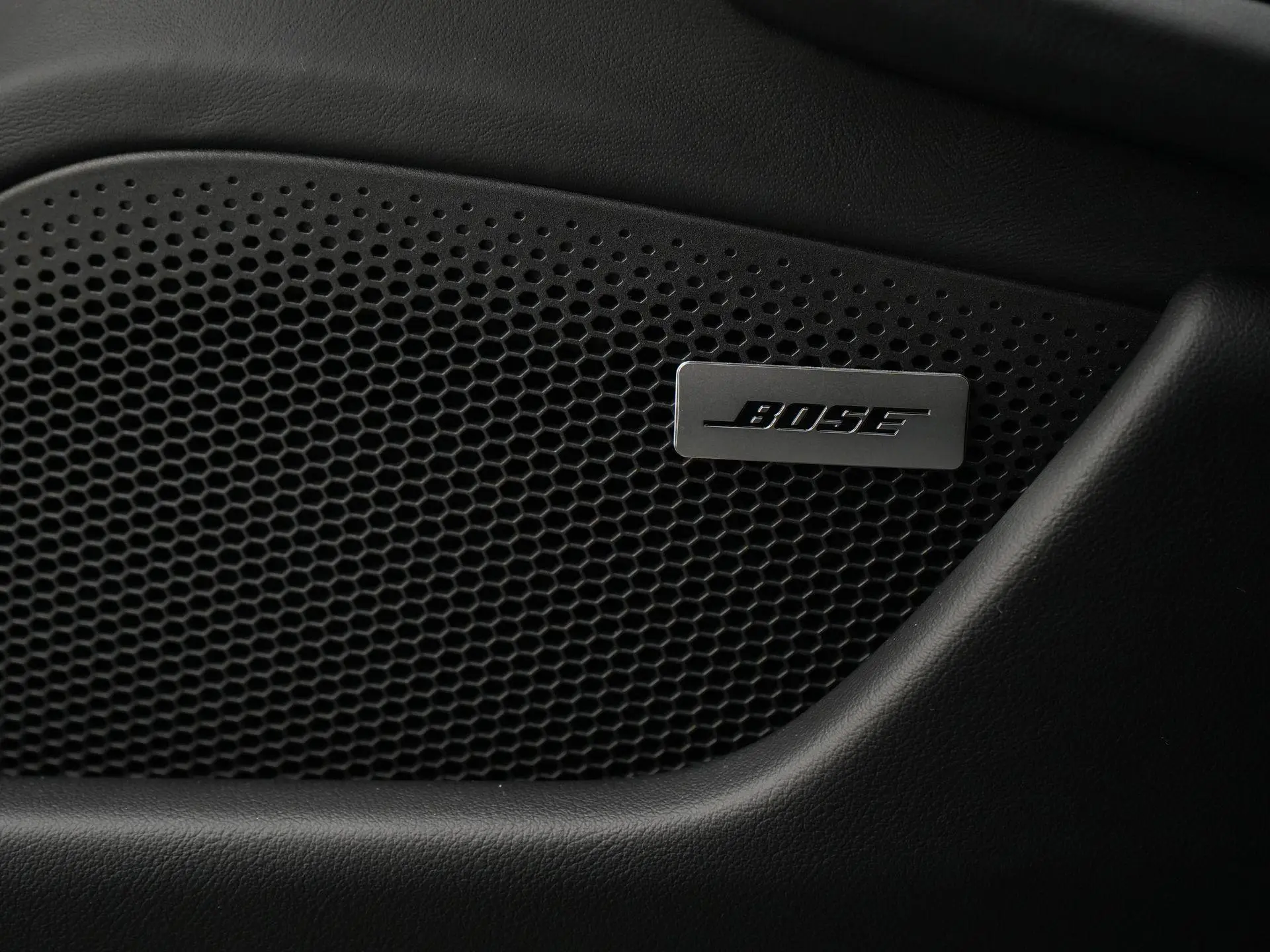 Taycan 4 Black Edition