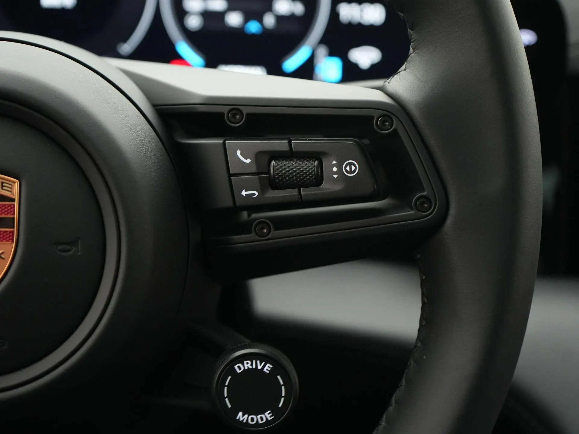 Taycan 4 Black Edition