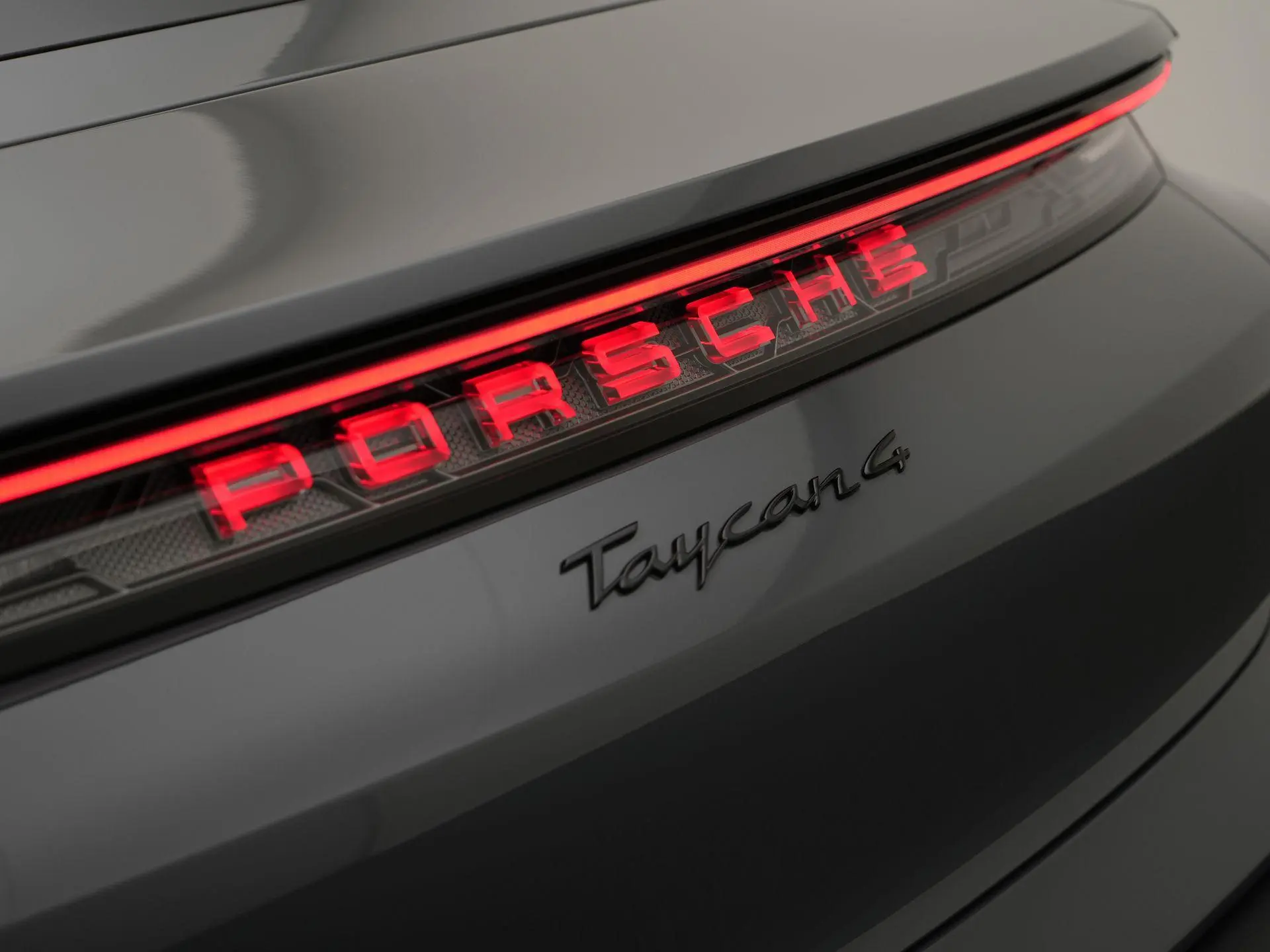 Taycan 4 Black Edition