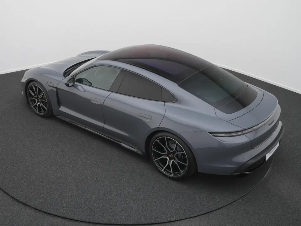 Porsche Taycan 4 Black Edition