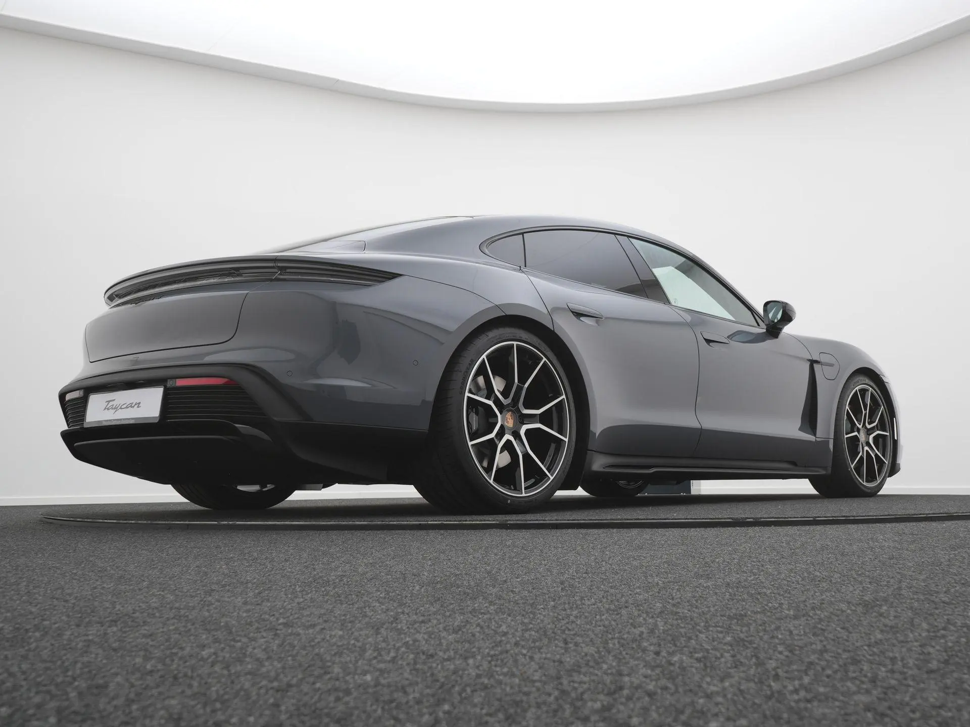 Taycan 4 Black Edition