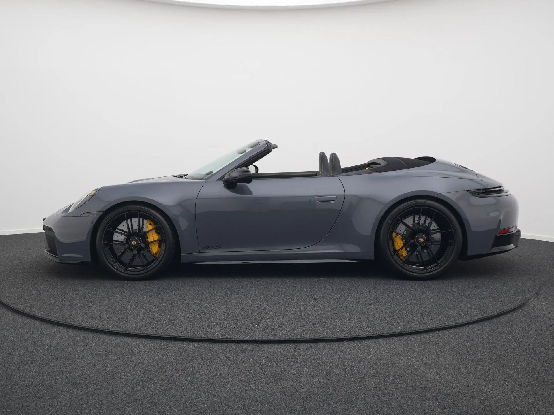 911 Carrera 4 GTS Cabriolet