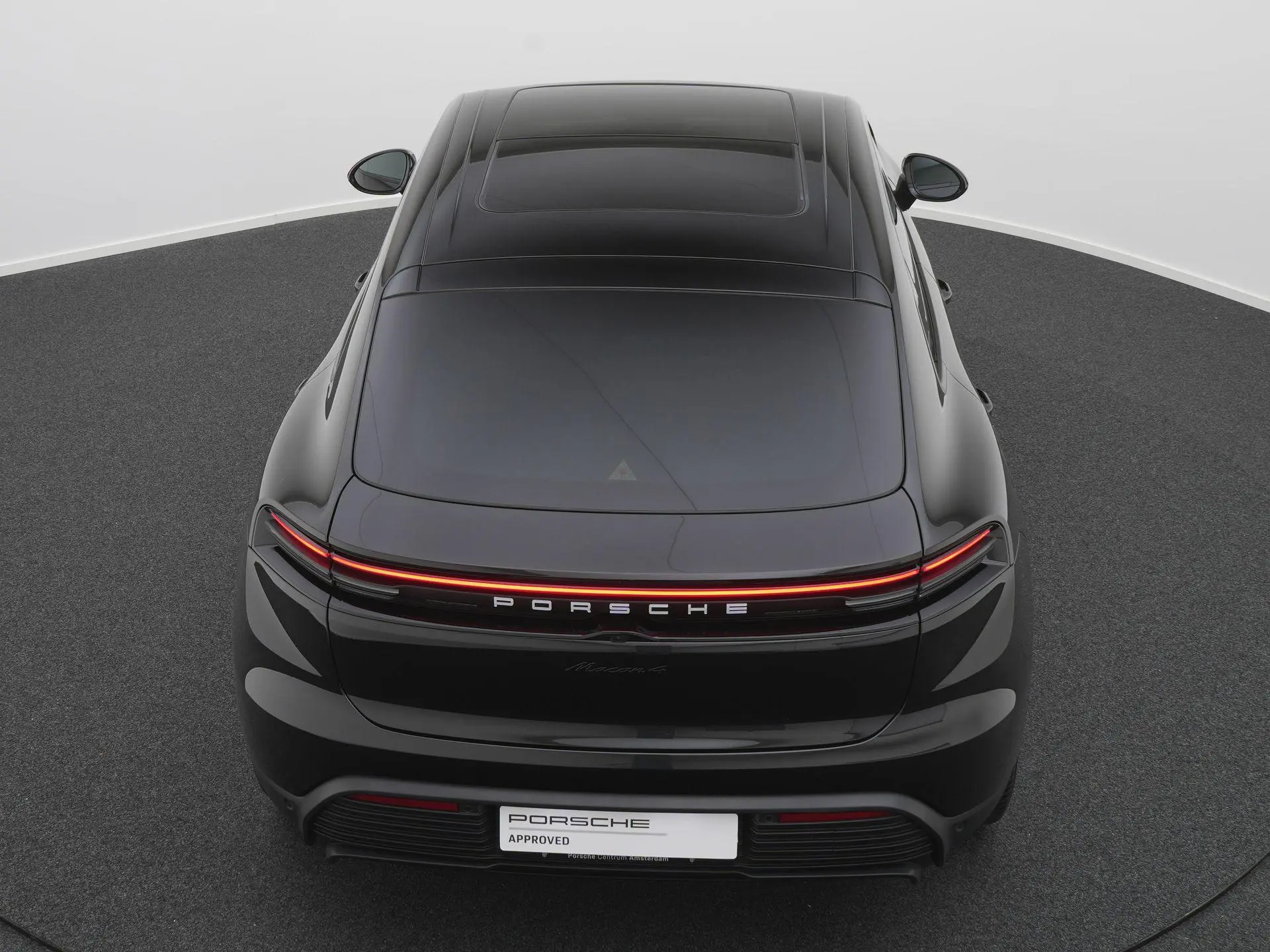 Macan 4