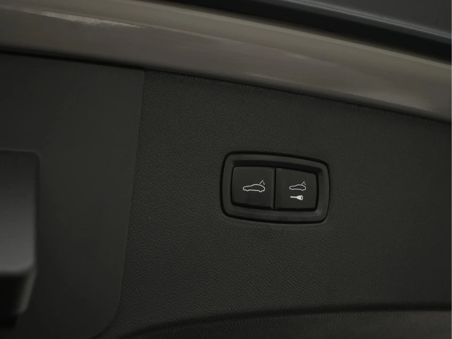 Cayenne E-Hybrid Black Edition Coupé