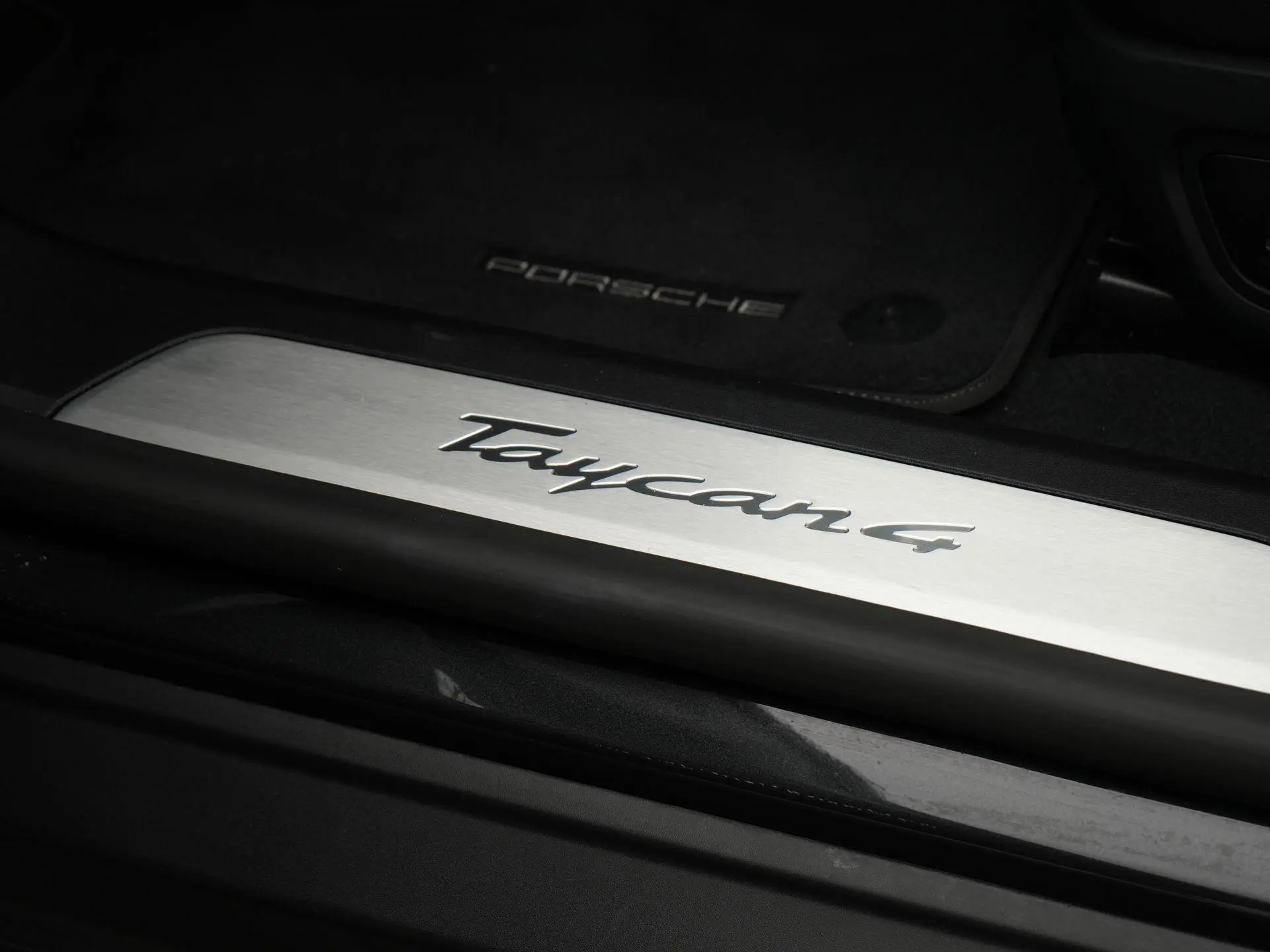 Taycan 4 Cross Turismo