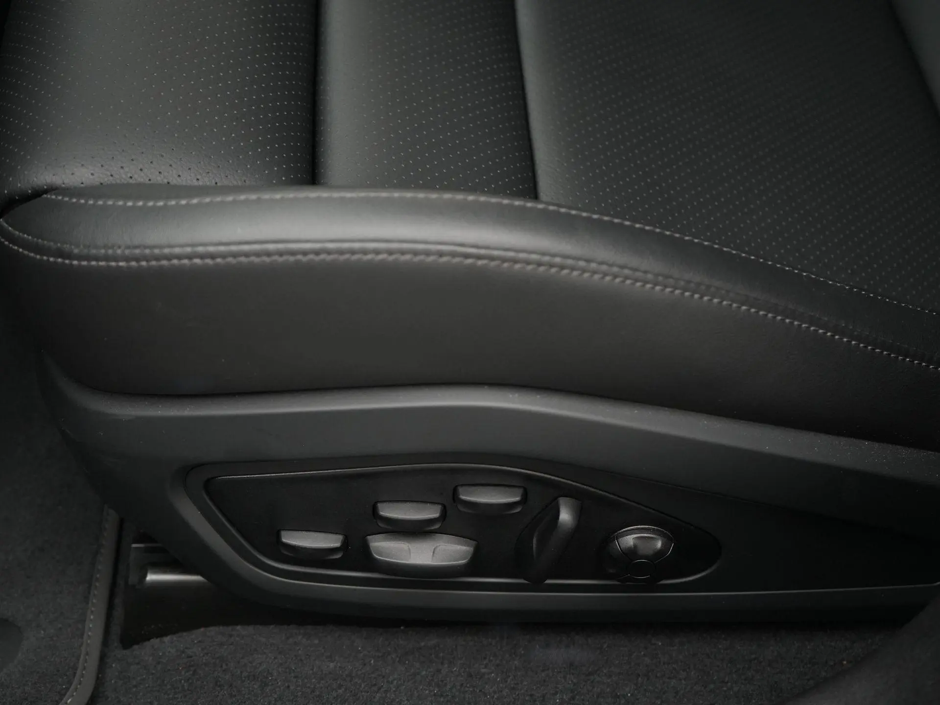 Taycan 4 Cross Turismo