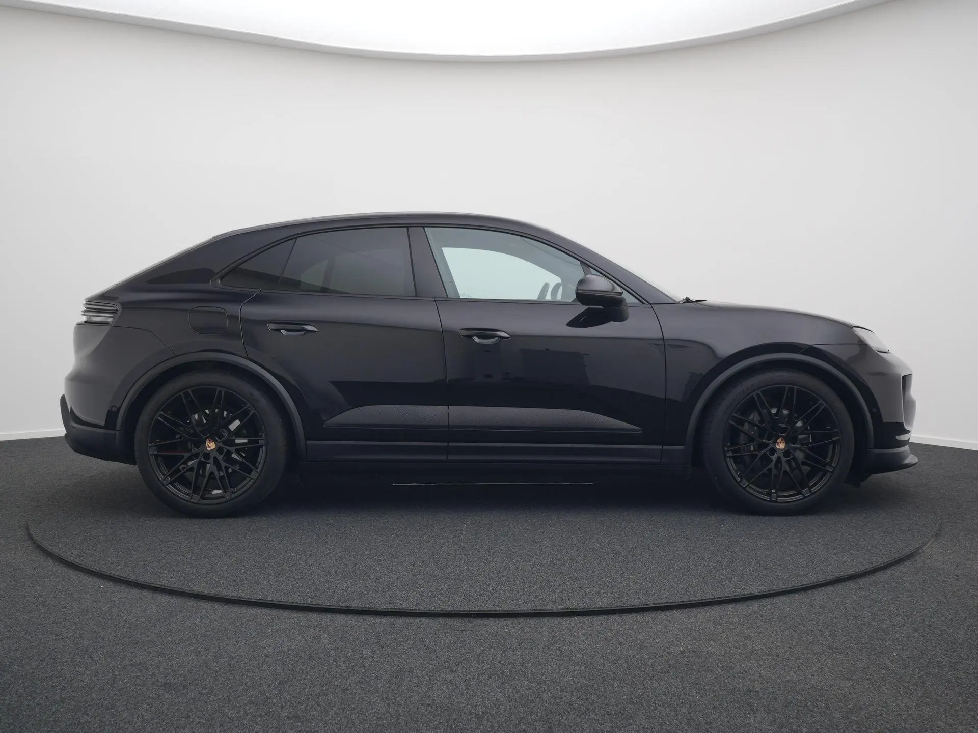 Macan 4