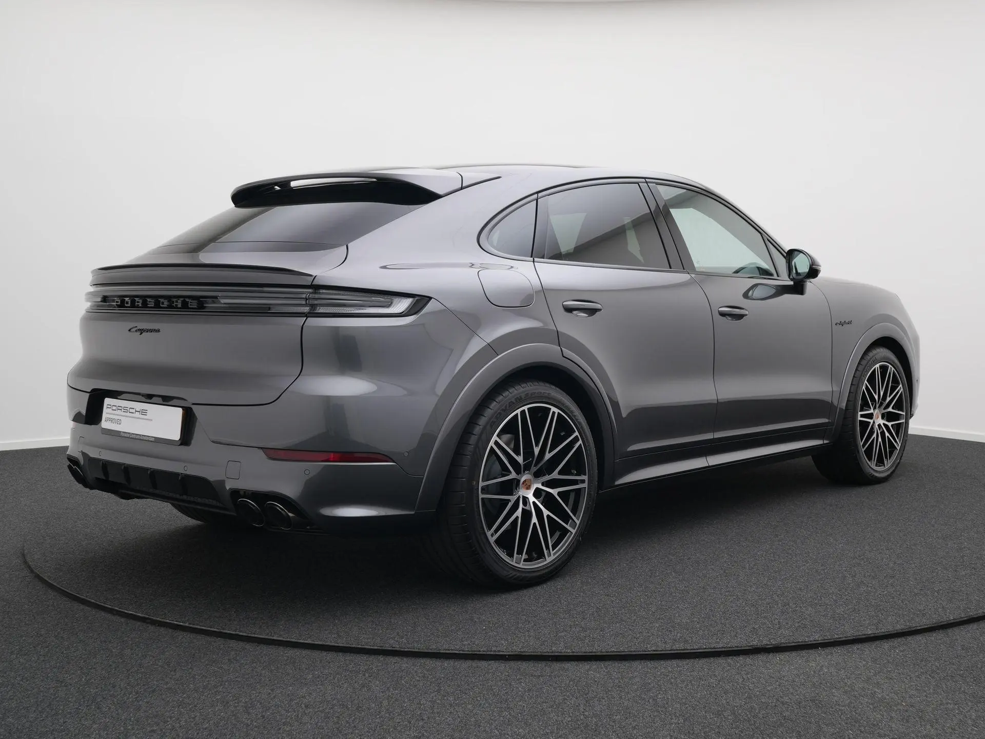 Cayenne E-Hybrid Black Edition Coupé