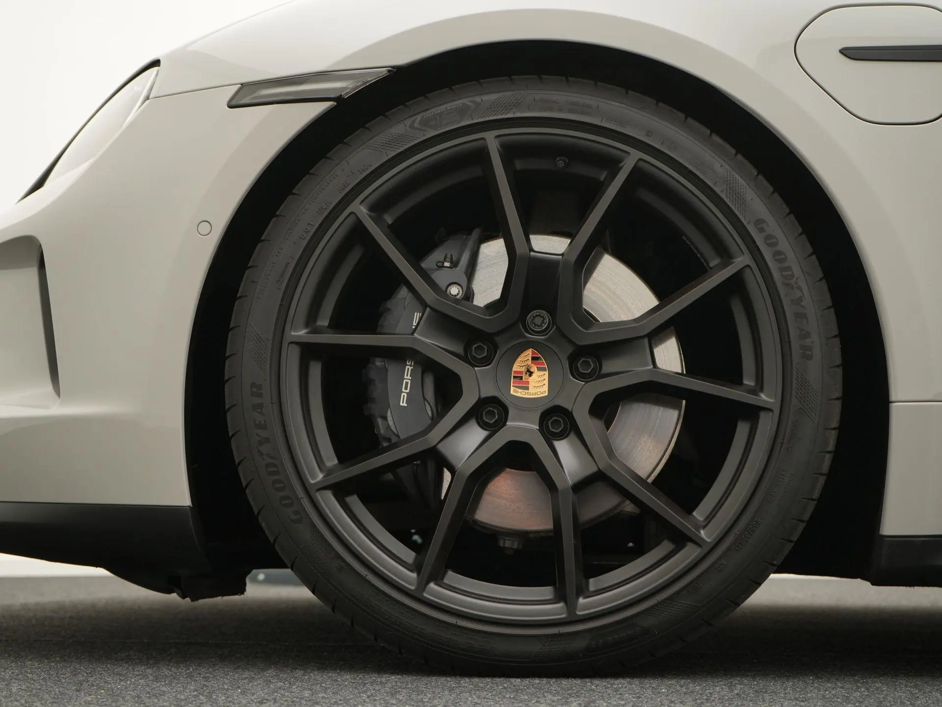 Taycan Sport Tursimo