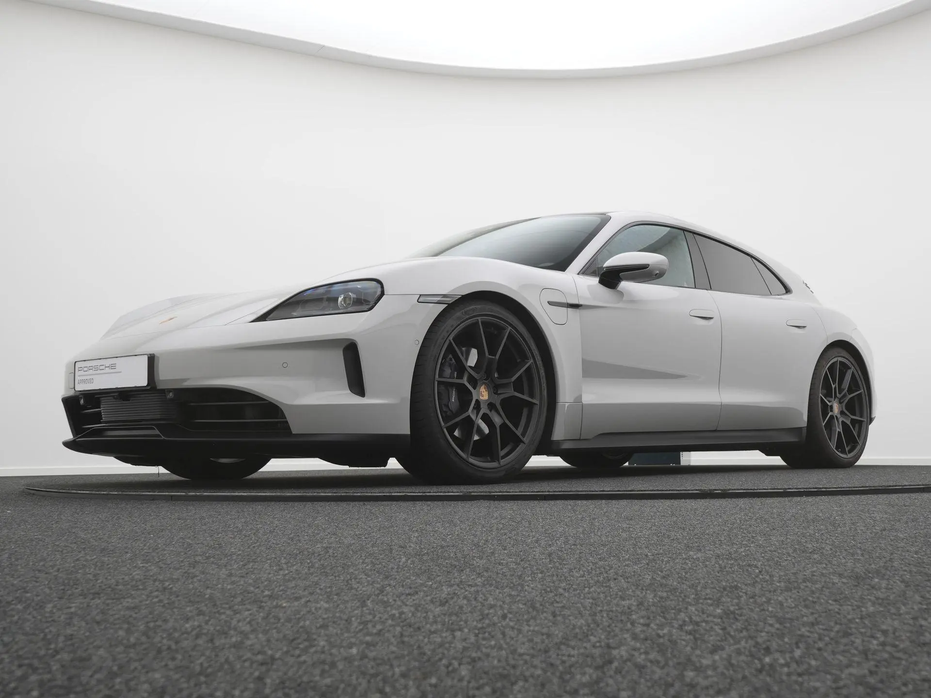 Taycan Sport Tursimo