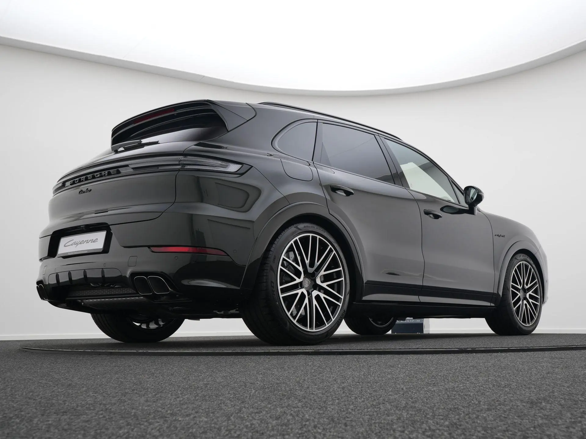 Cayenne Turbo E-Hybrid