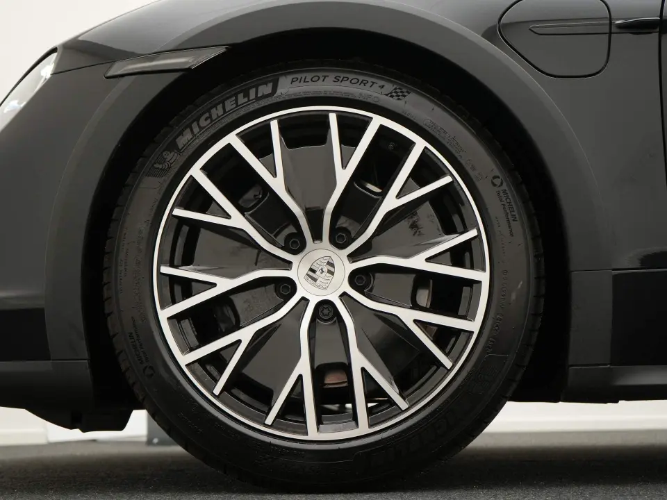 Taycan 4 Cross Turismo