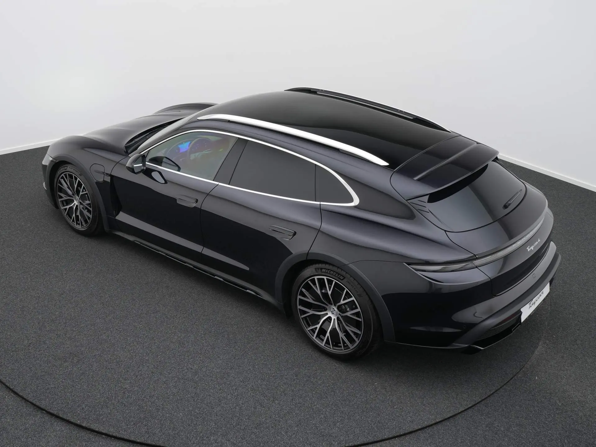 Taycan 4 Cross Turismo