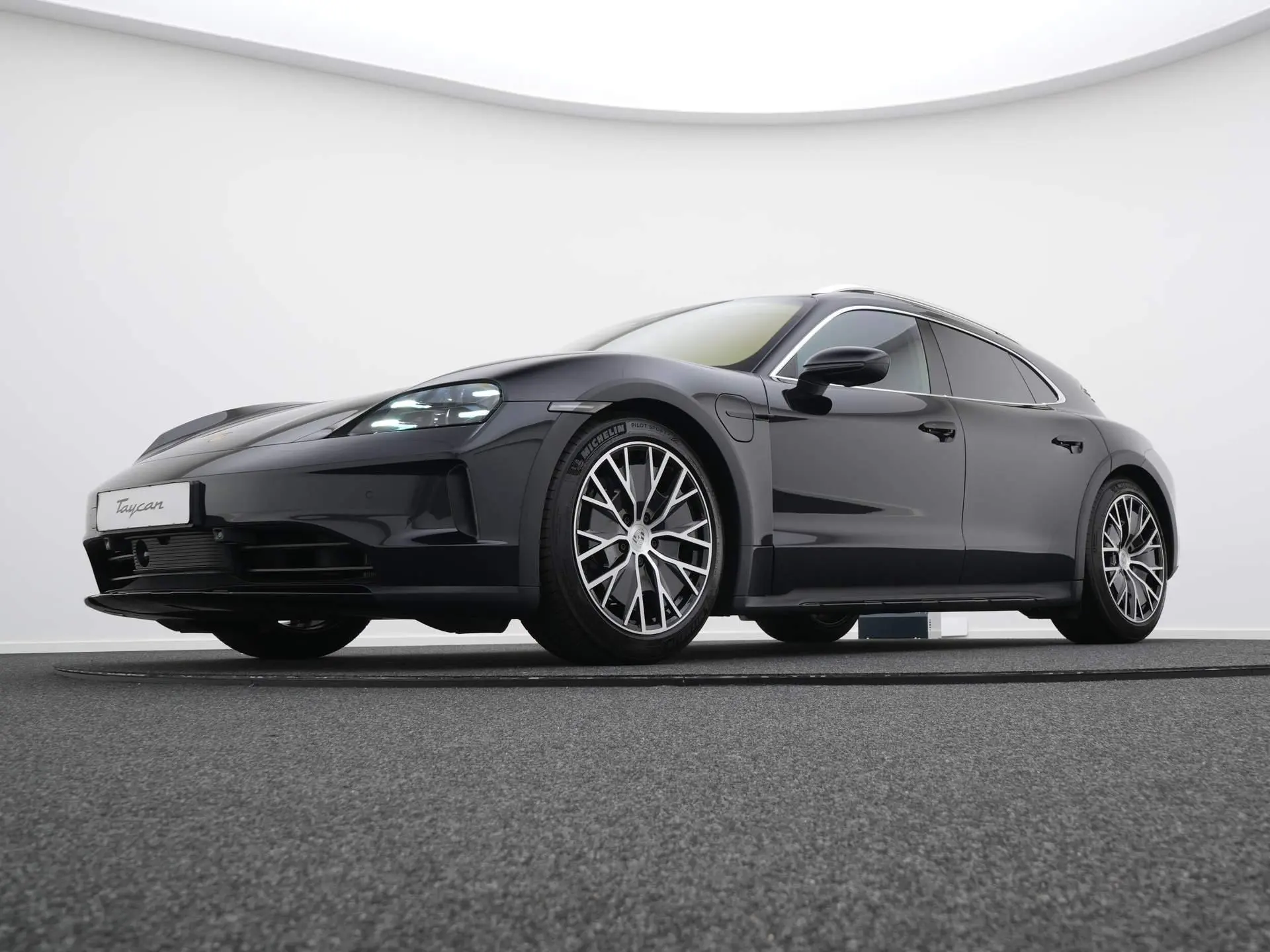 Taycan 4 Cross Turismo