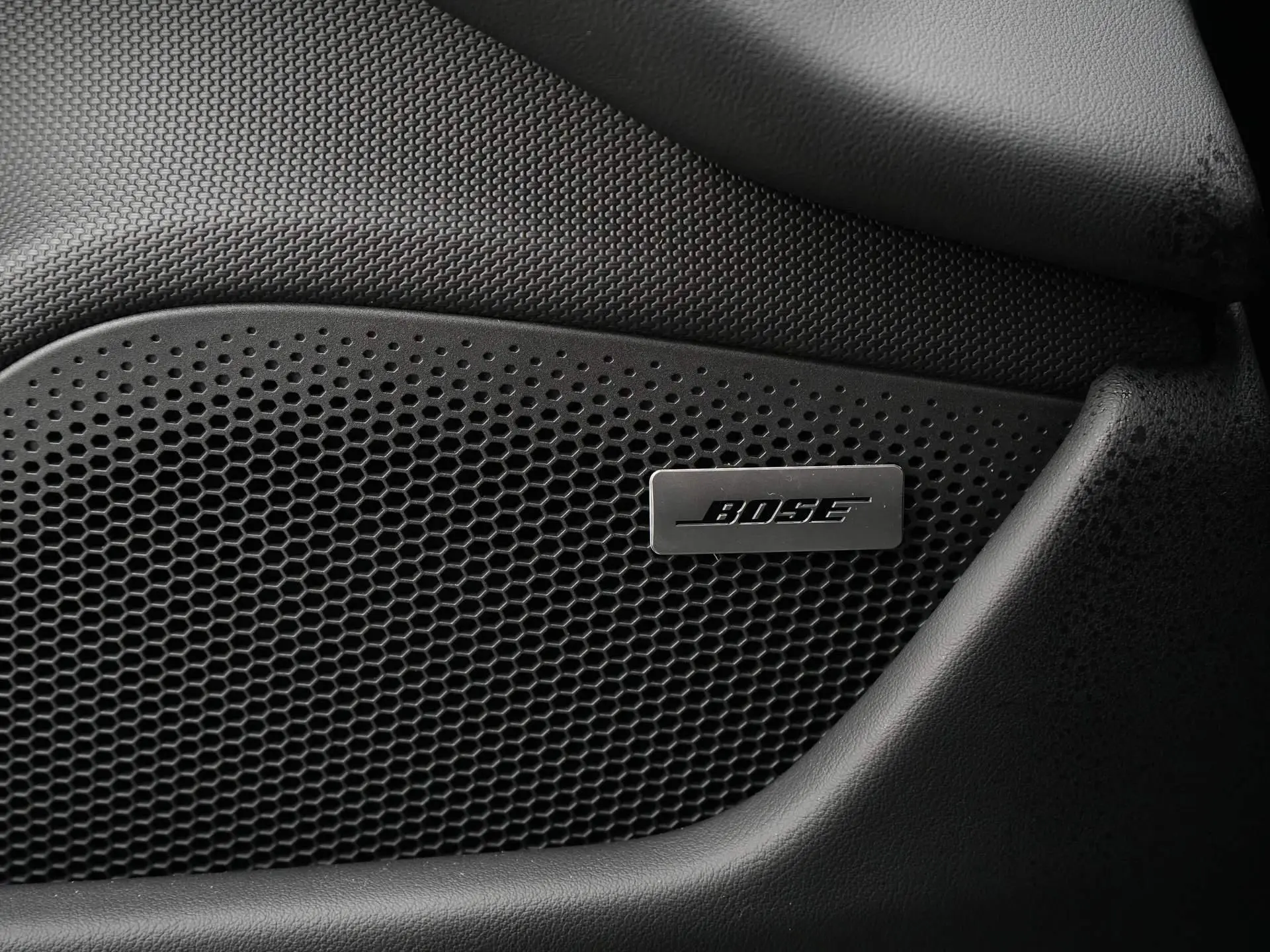 Taycan 4 Cross Turismo