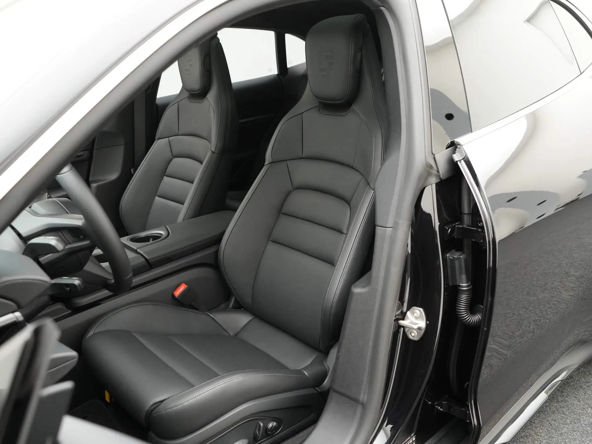 Taycan 4 Cross Turismo