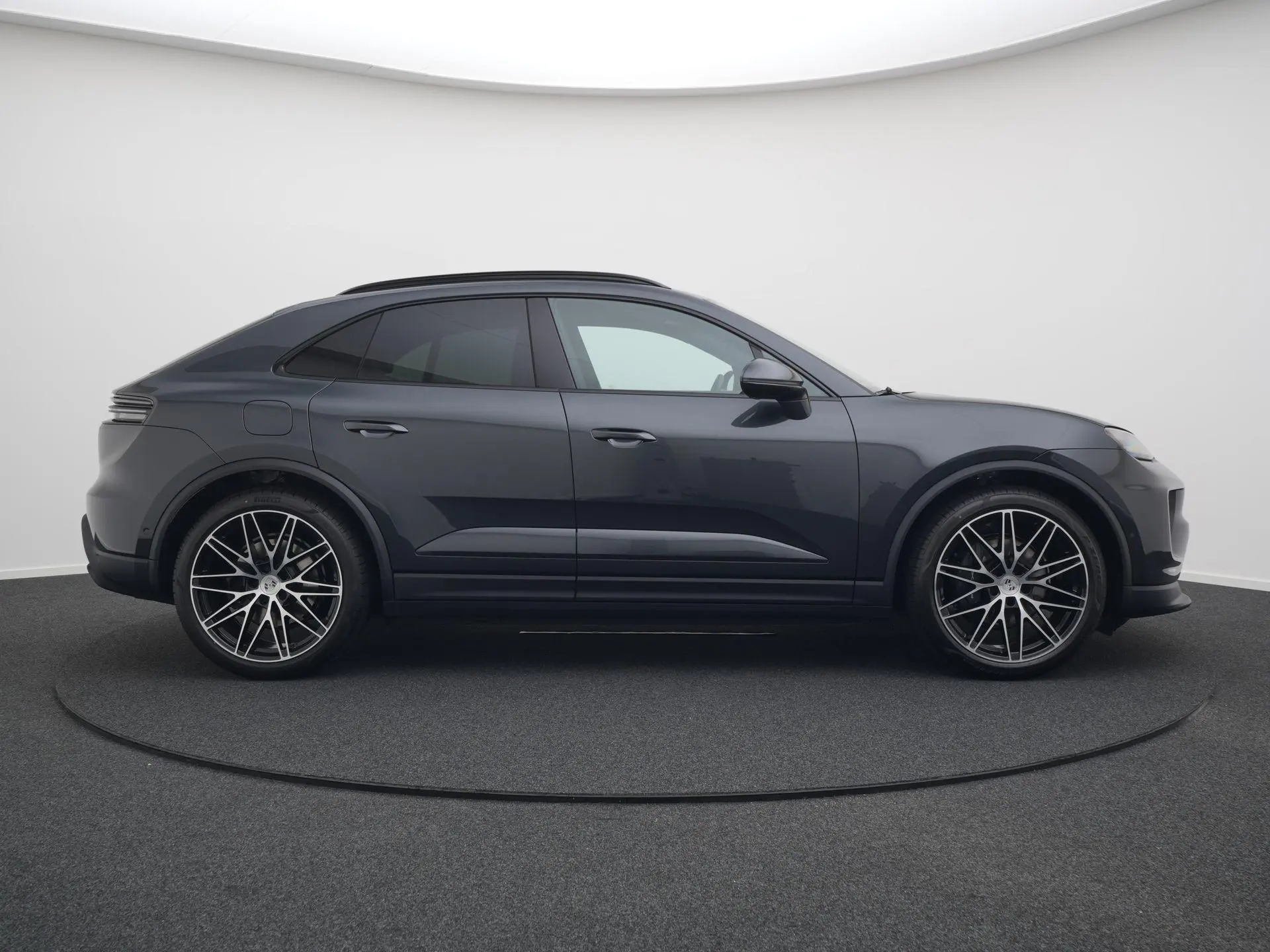 Macan 4
