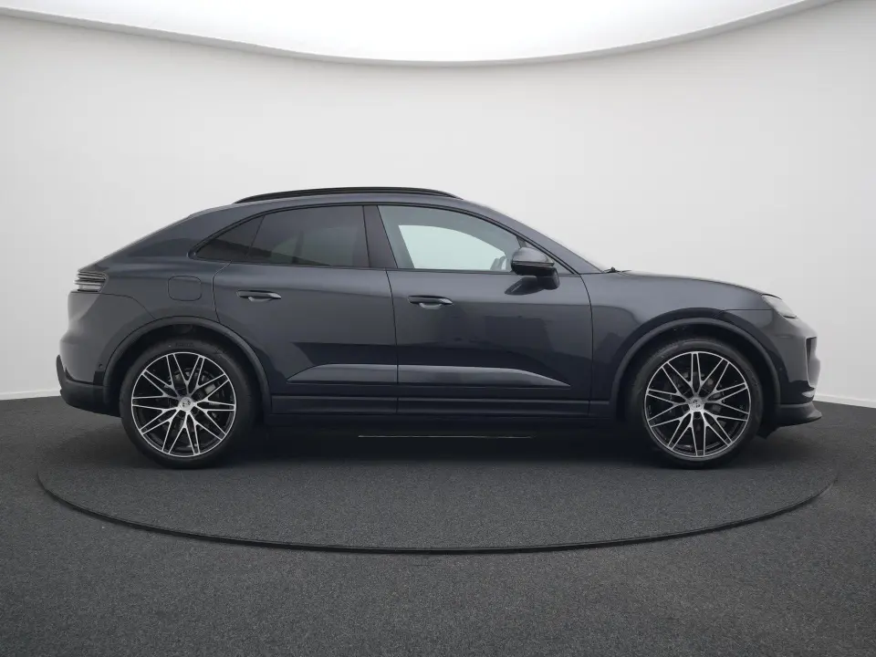 Macan 4