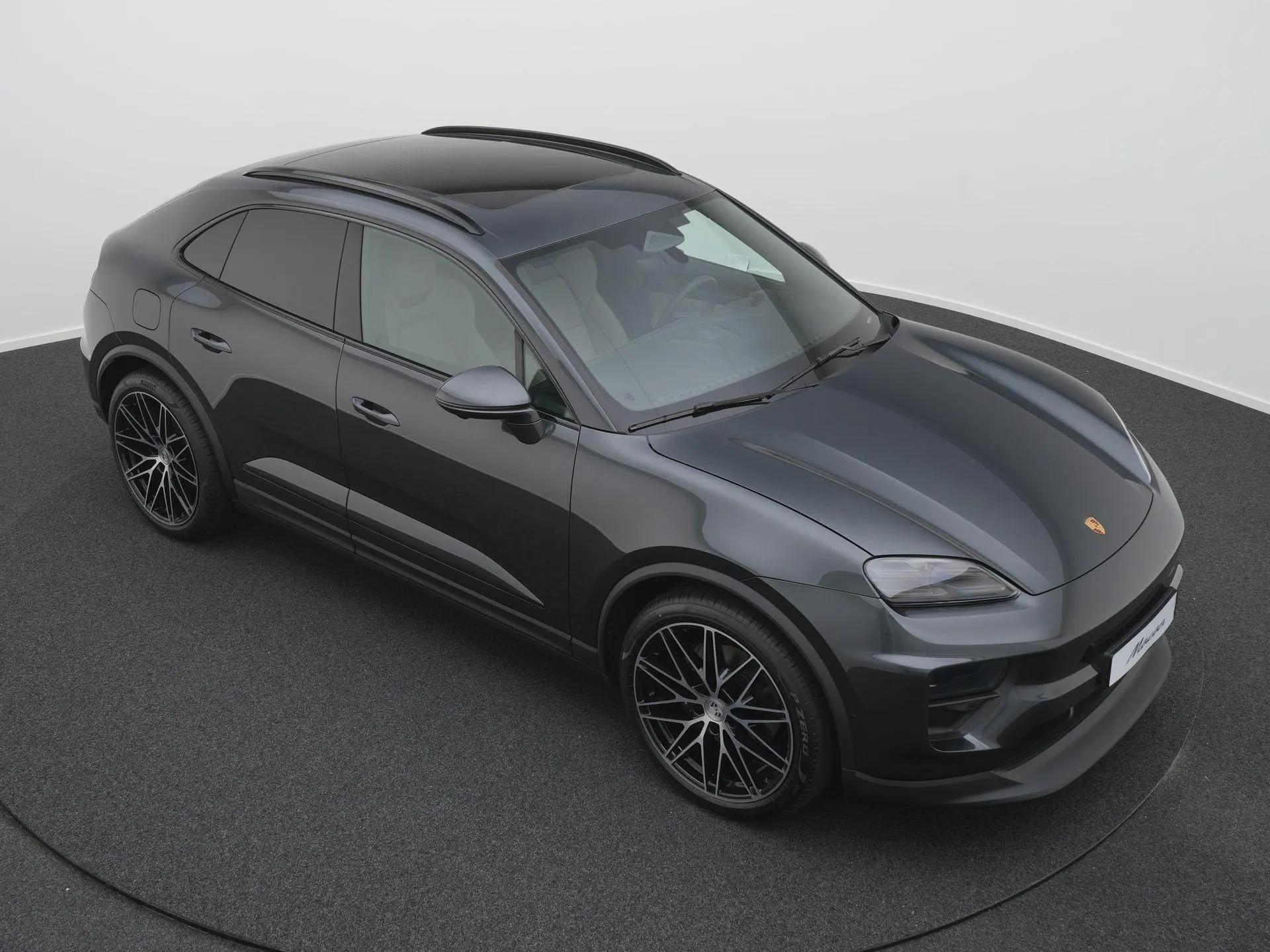 Macan 4