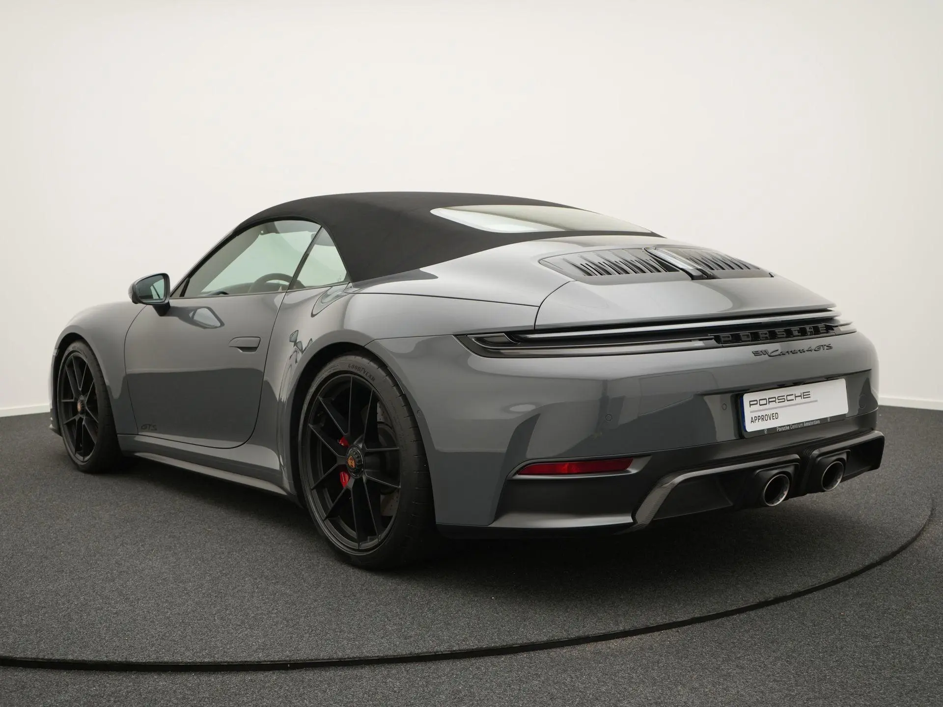 911 Carrera 4 GTS Cabriolet