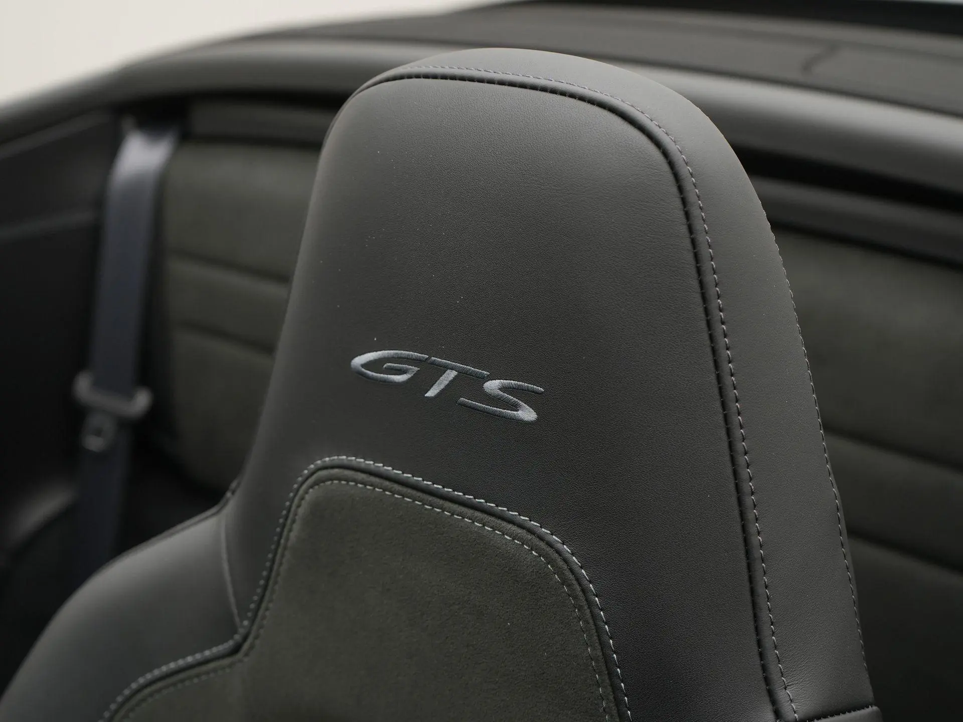 911 Carrera 4 GTS Cabriolet