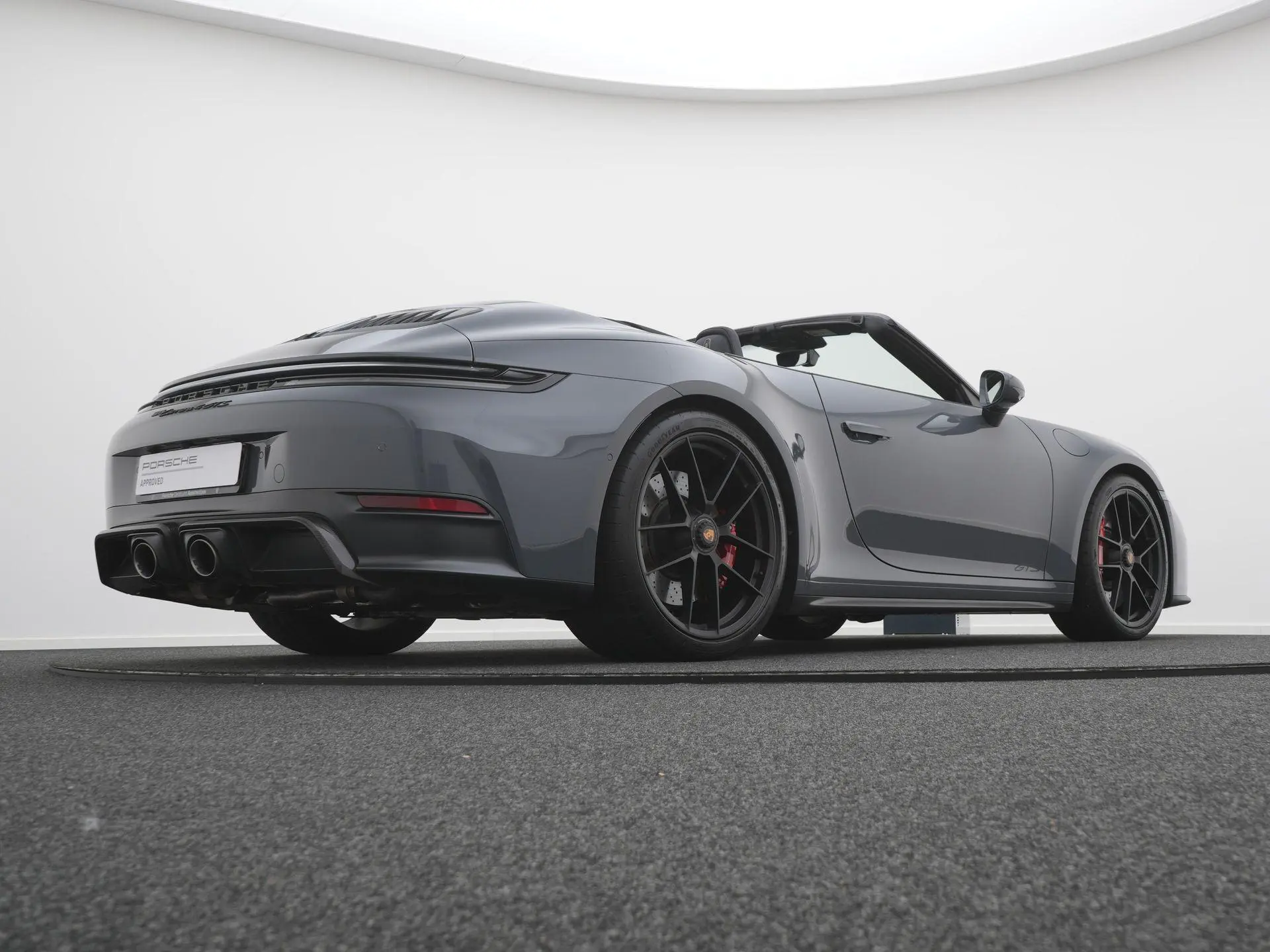 911 Carrera 4 GTS Cabriolet