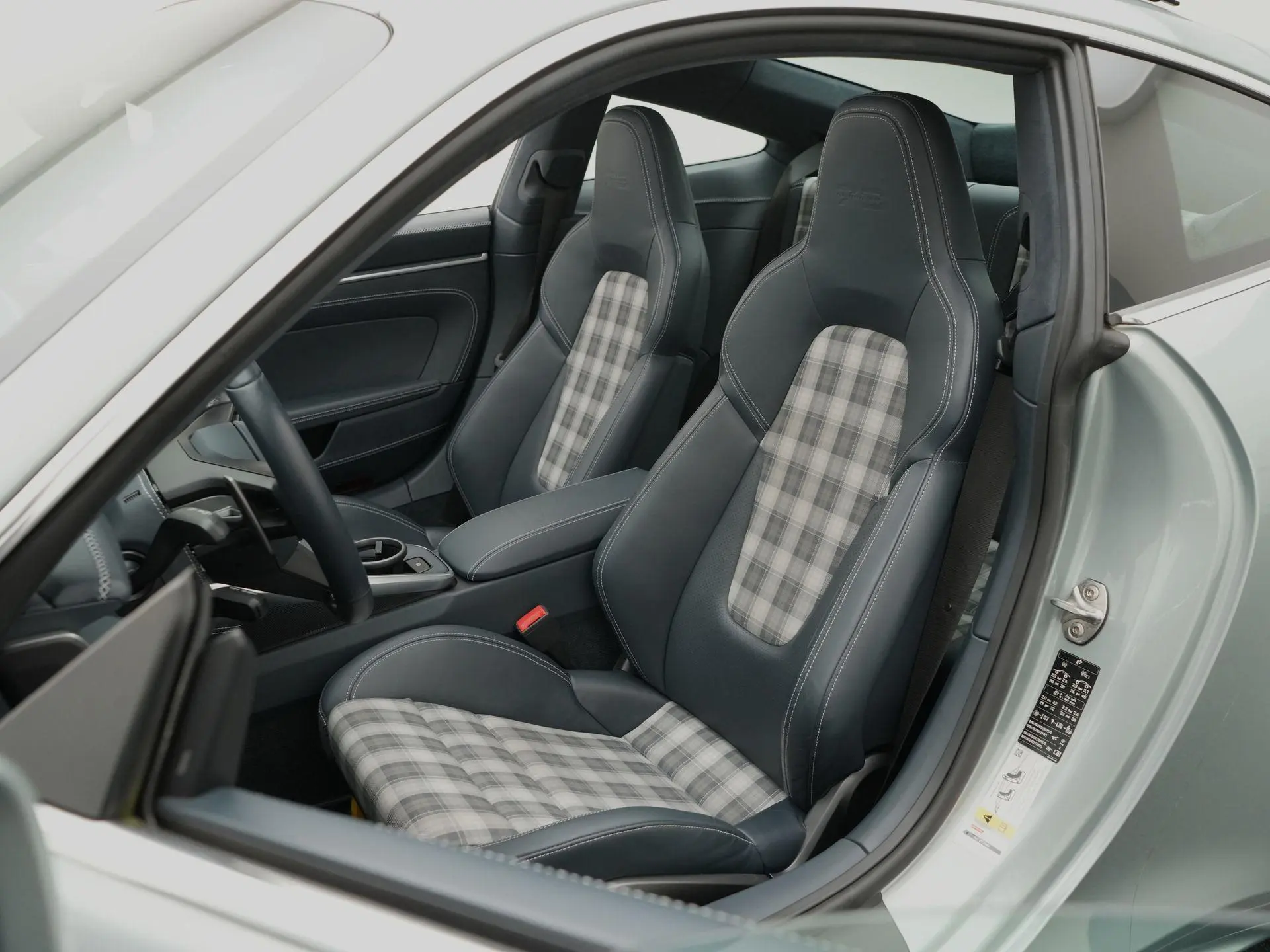 911 3.0 Carrera 4 S Ben Pon Jr. Edition 18/20