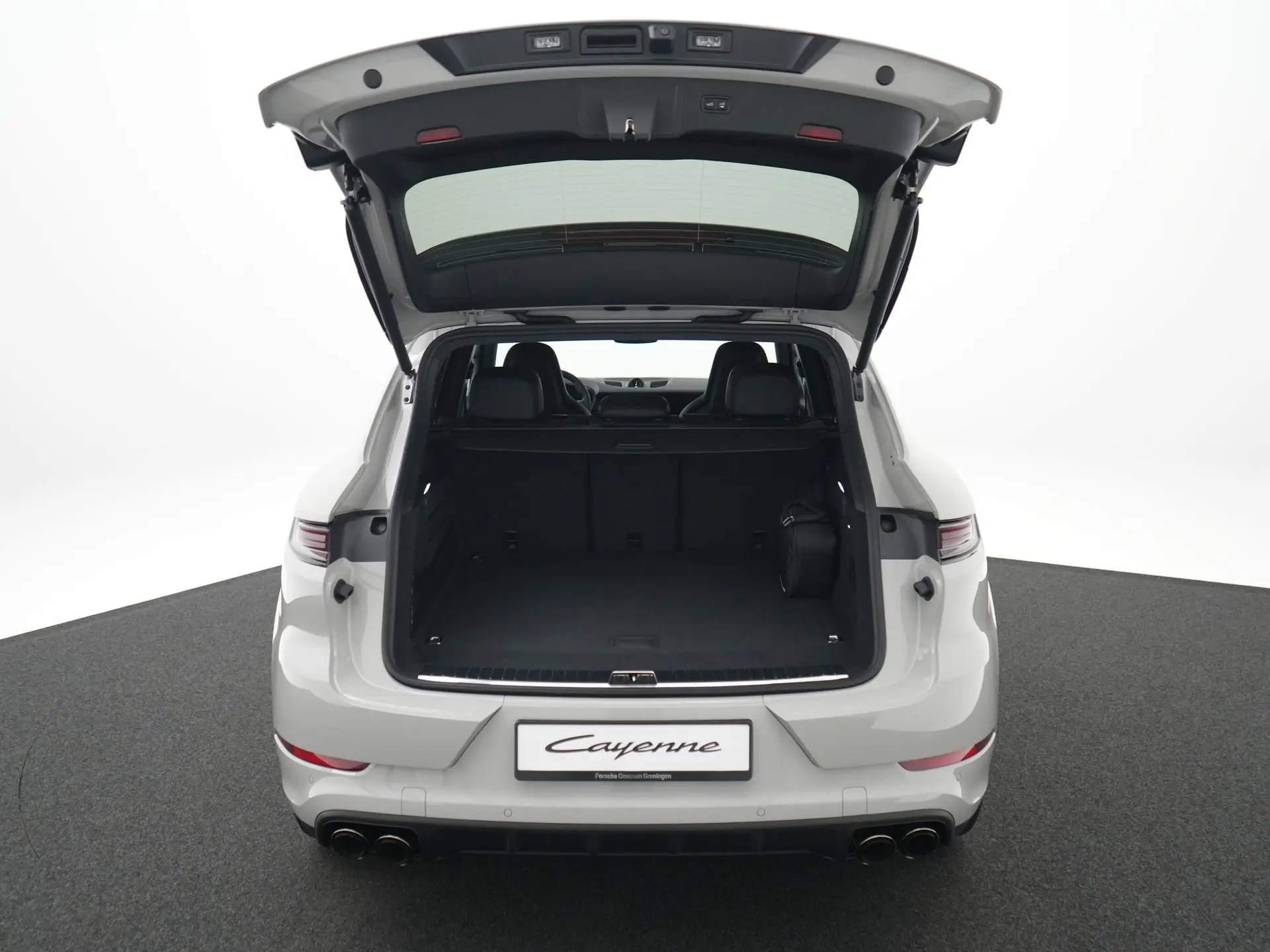 Cayenne E-Hybrid Black Edition