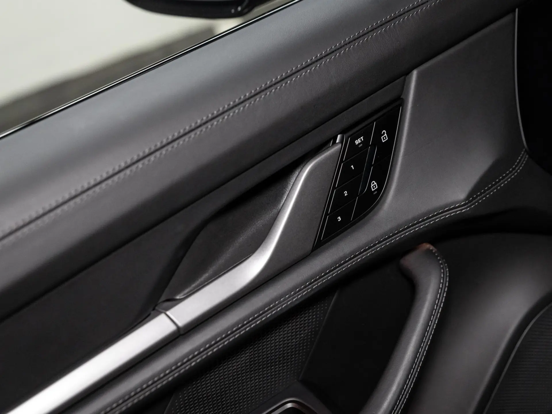 Taycan 4S Cross Turismo 