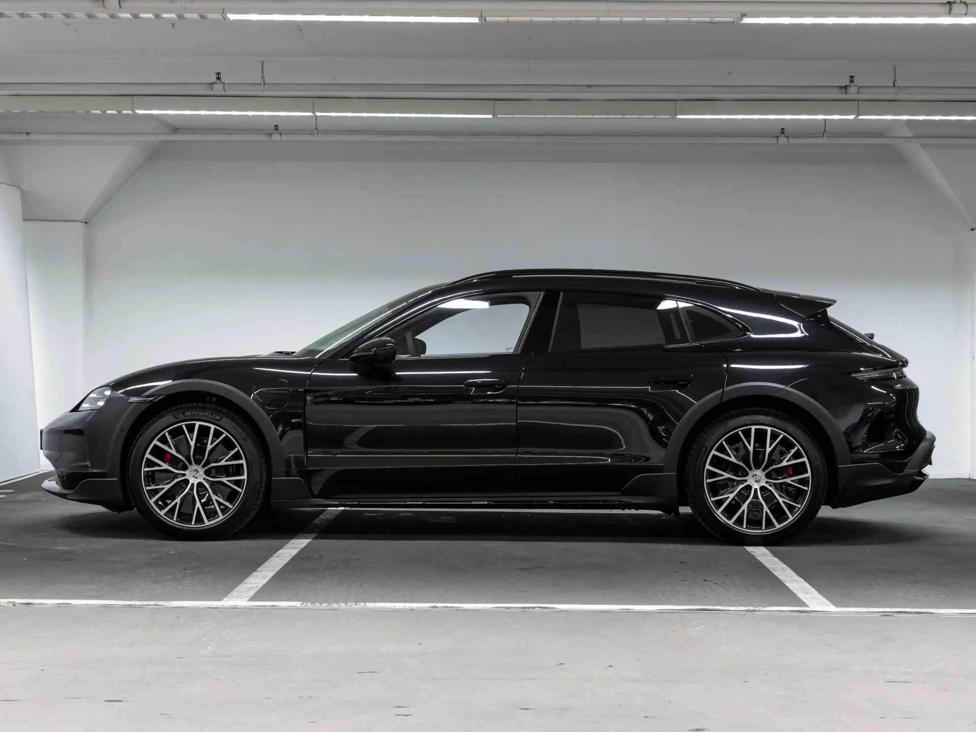 Taycan 4S Cross Turismo 