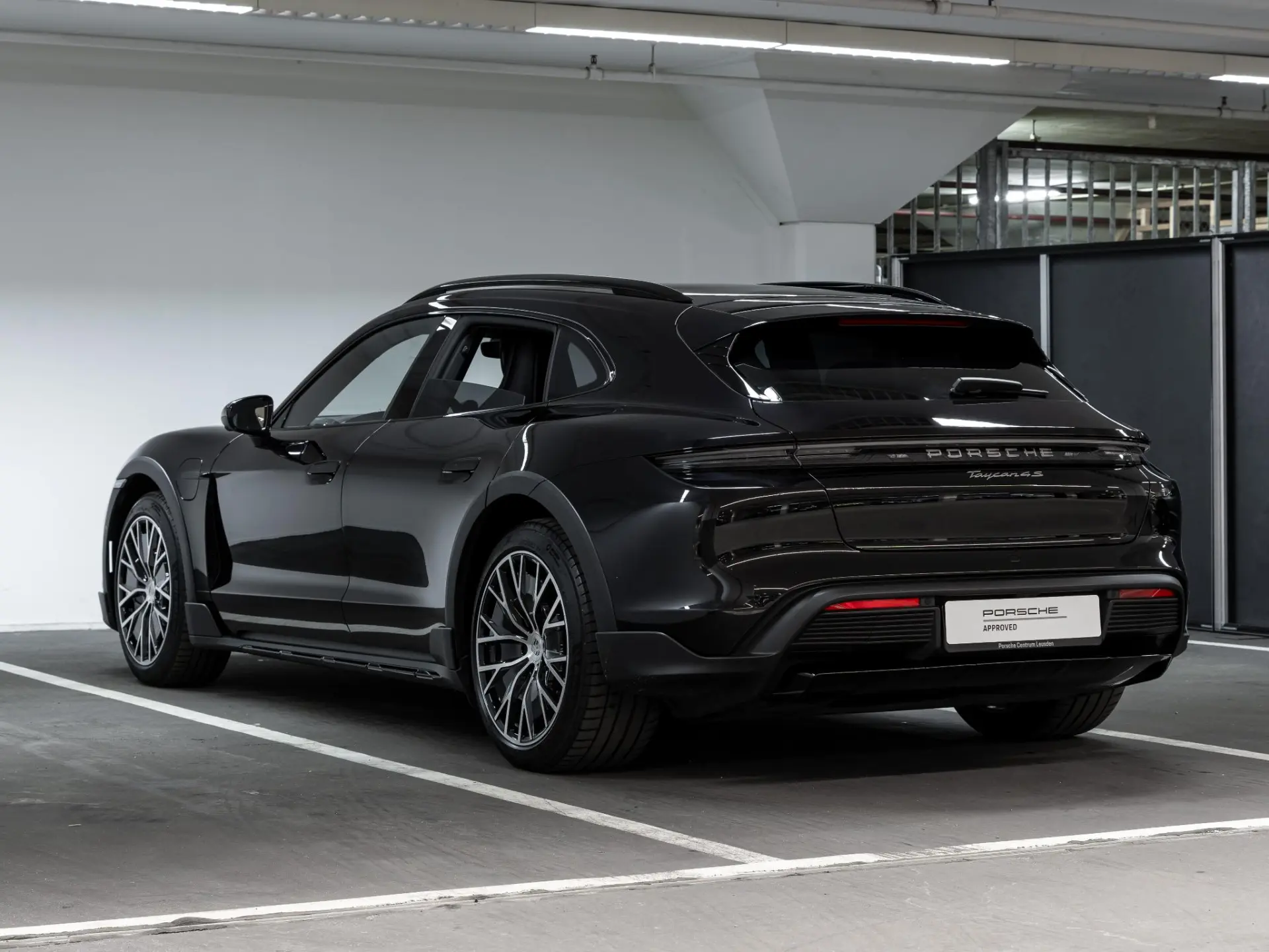 Taycan 4S Cross Turismo 