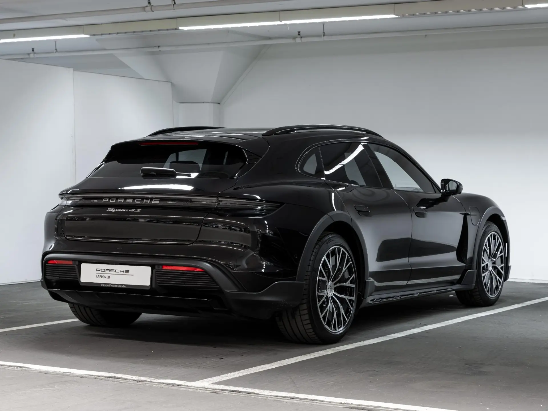 Taycan 4S Cross Turismo 