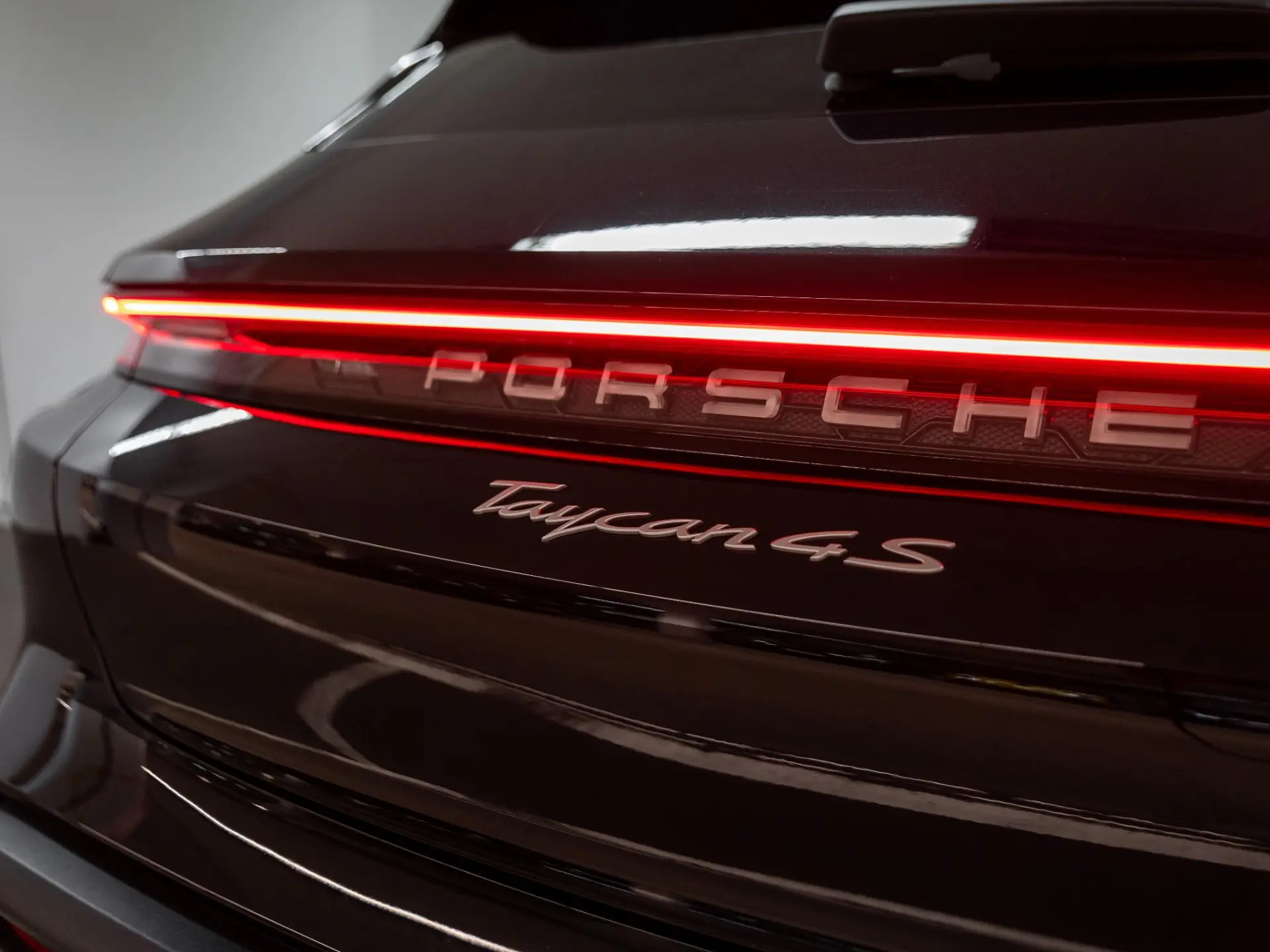 Taycan 4S Cross Turismo 