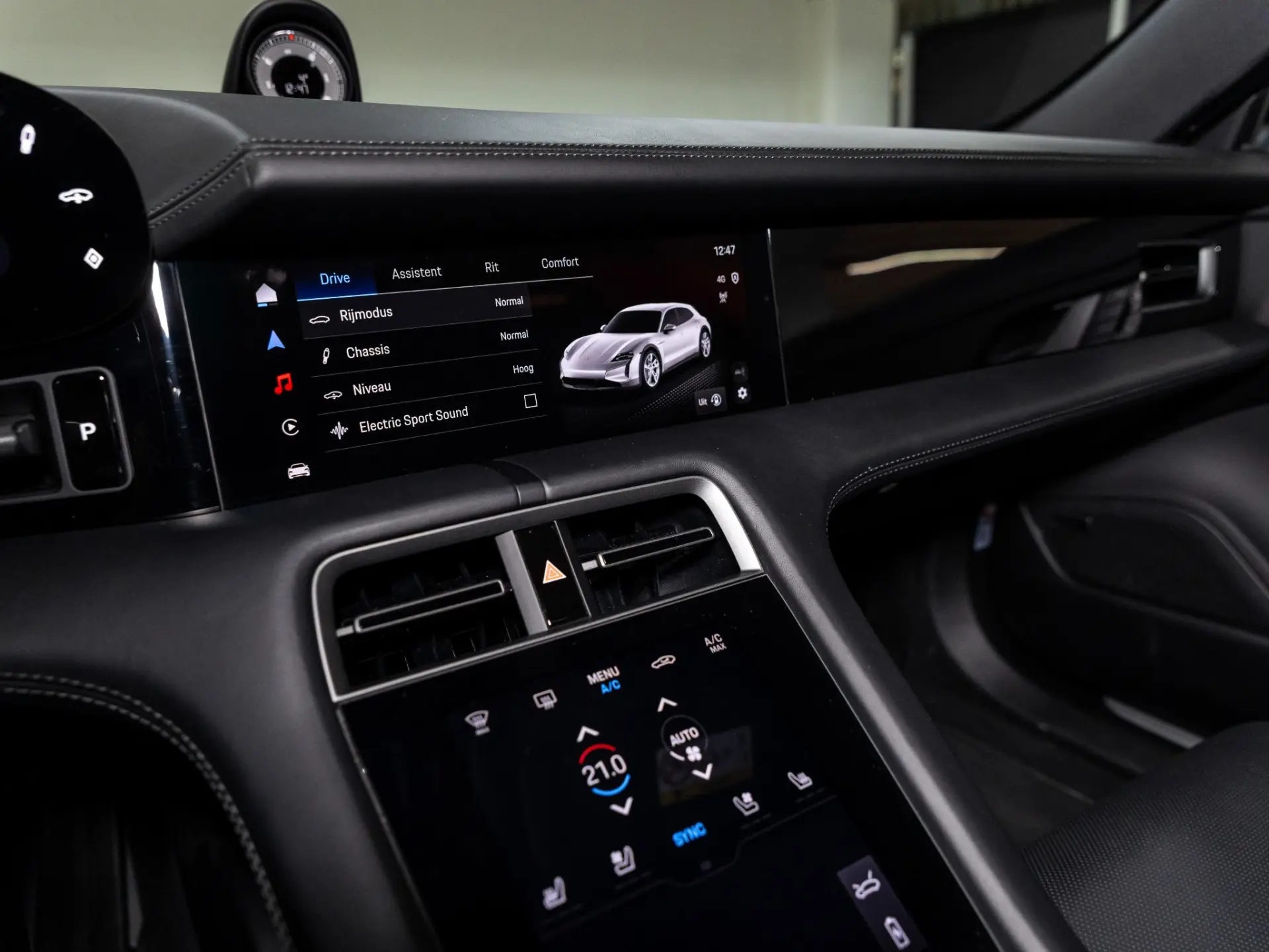 Taycan 4S Cross Turismo 