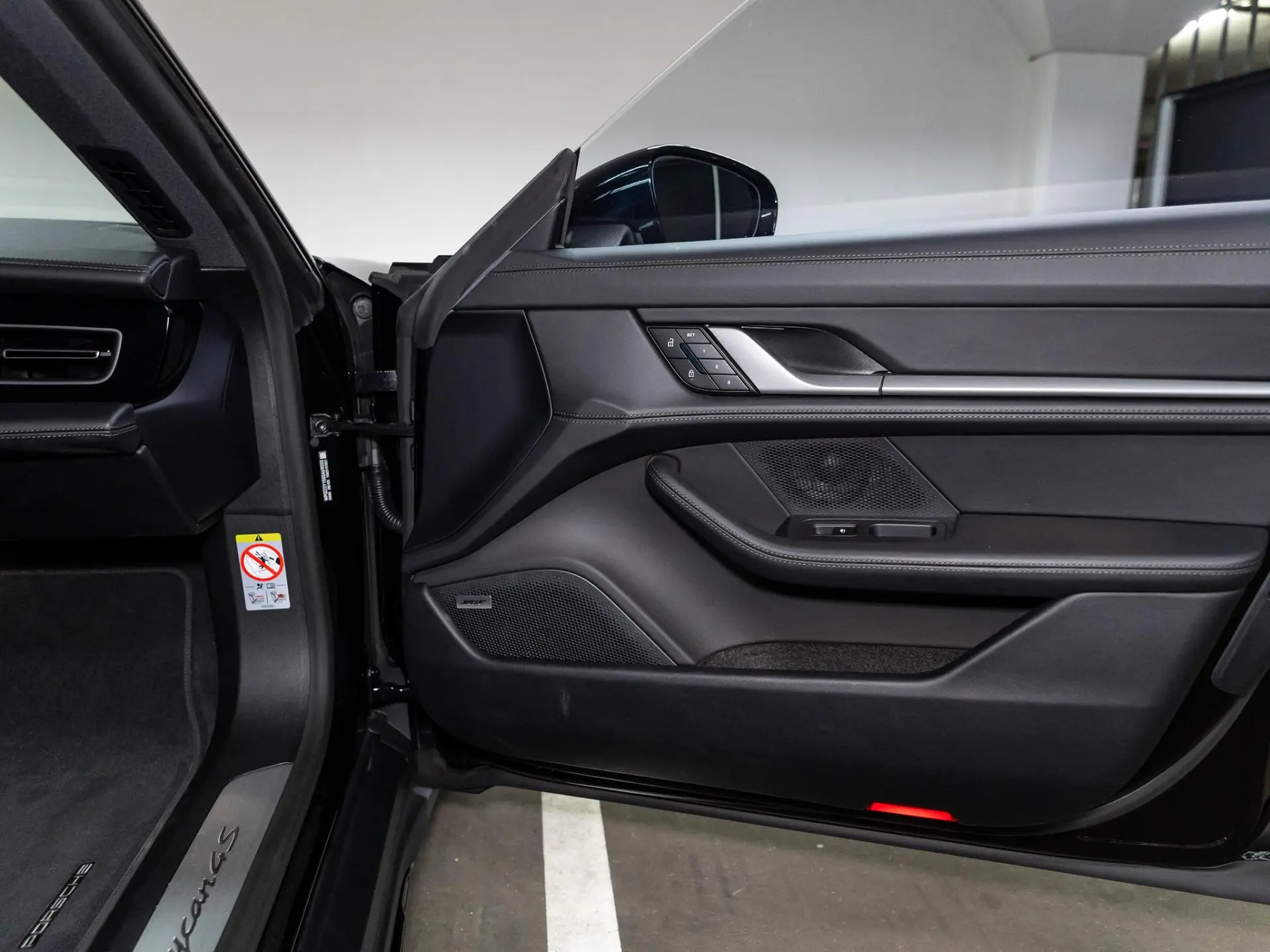 Taycan 4S Cross Turismo 