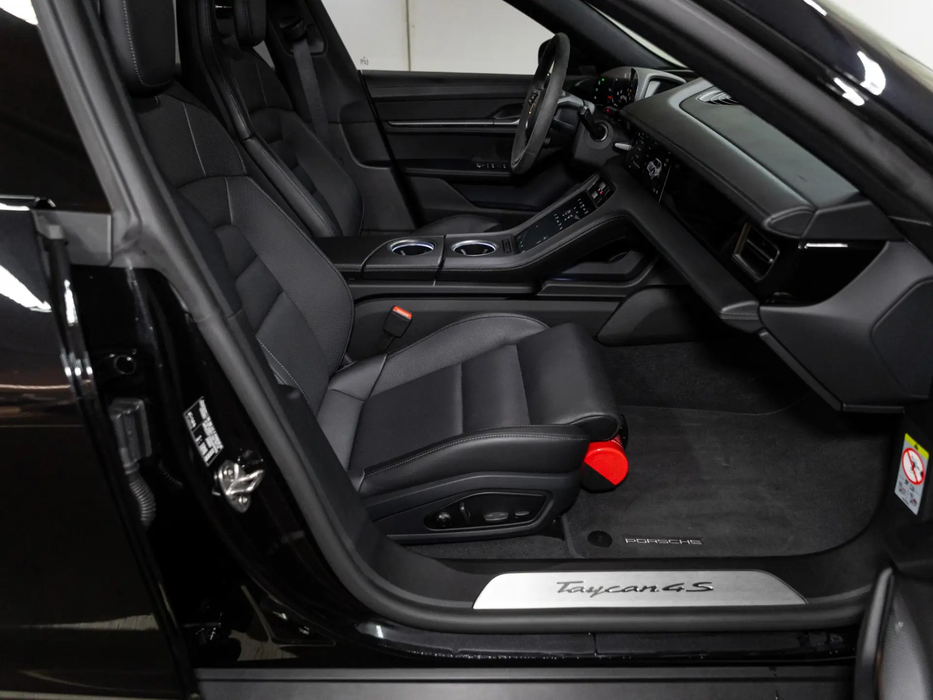 Taycan 4S Cross Turismo 