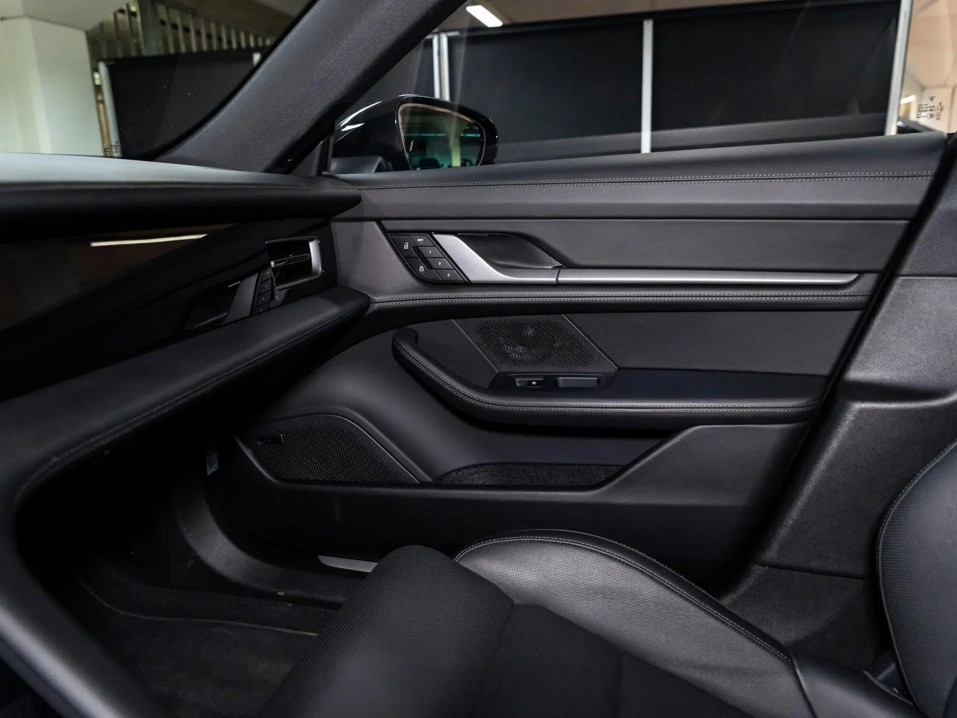 Taycan 4S Cross Turismo 