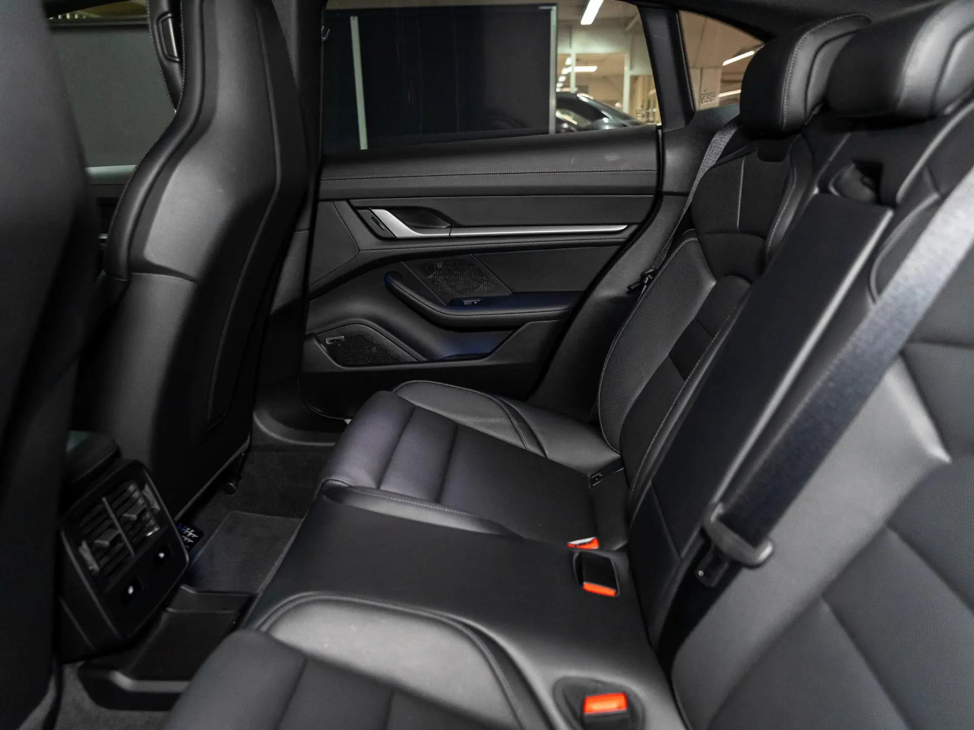 Taycan 4S Cross Turismo 