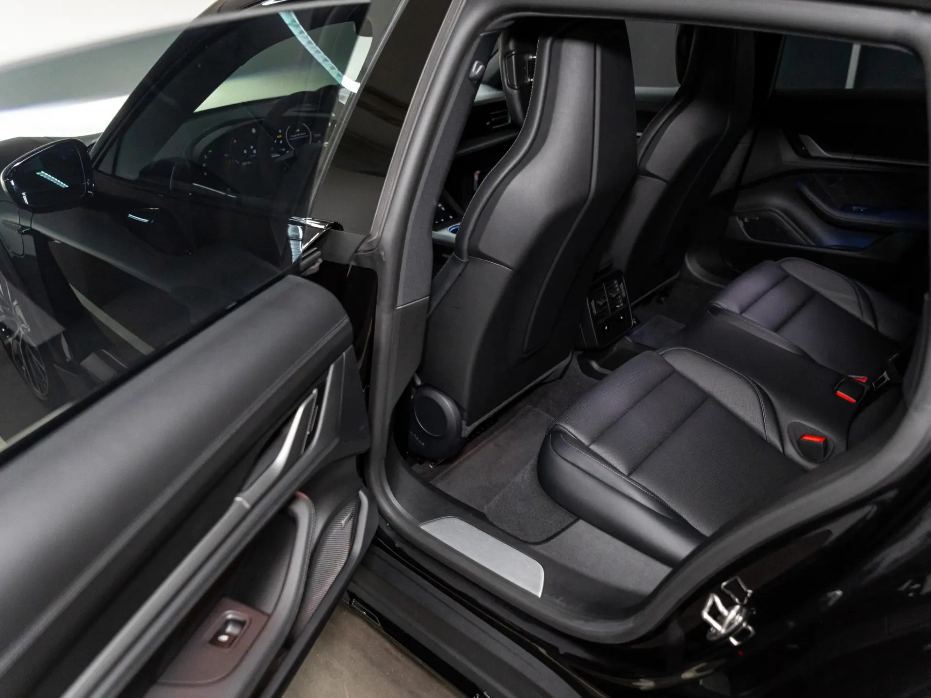 Taycan 4S Cross Turismo 